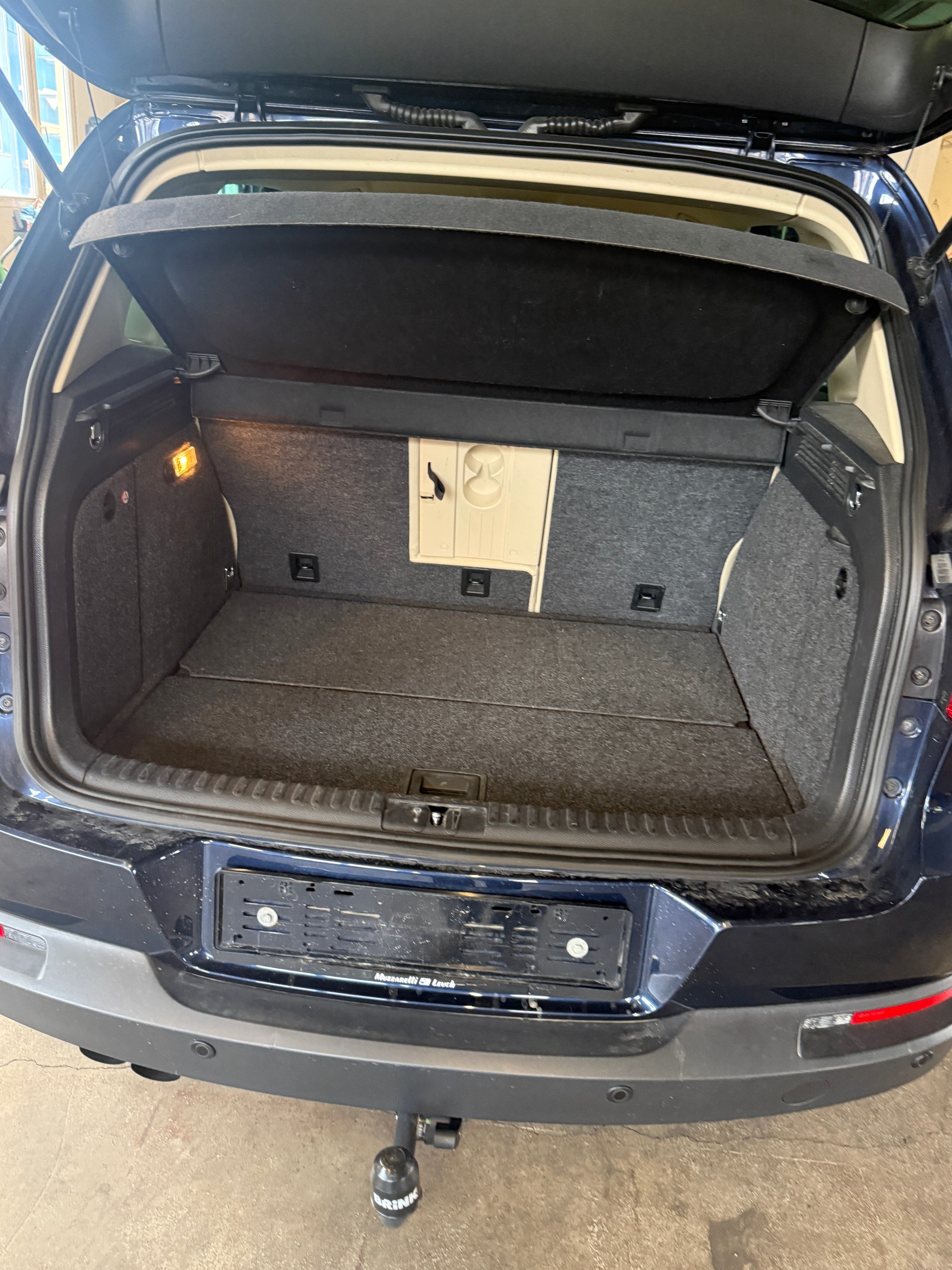 VW Tiguan 2.0 TSI Sport&Style DSG-image-12