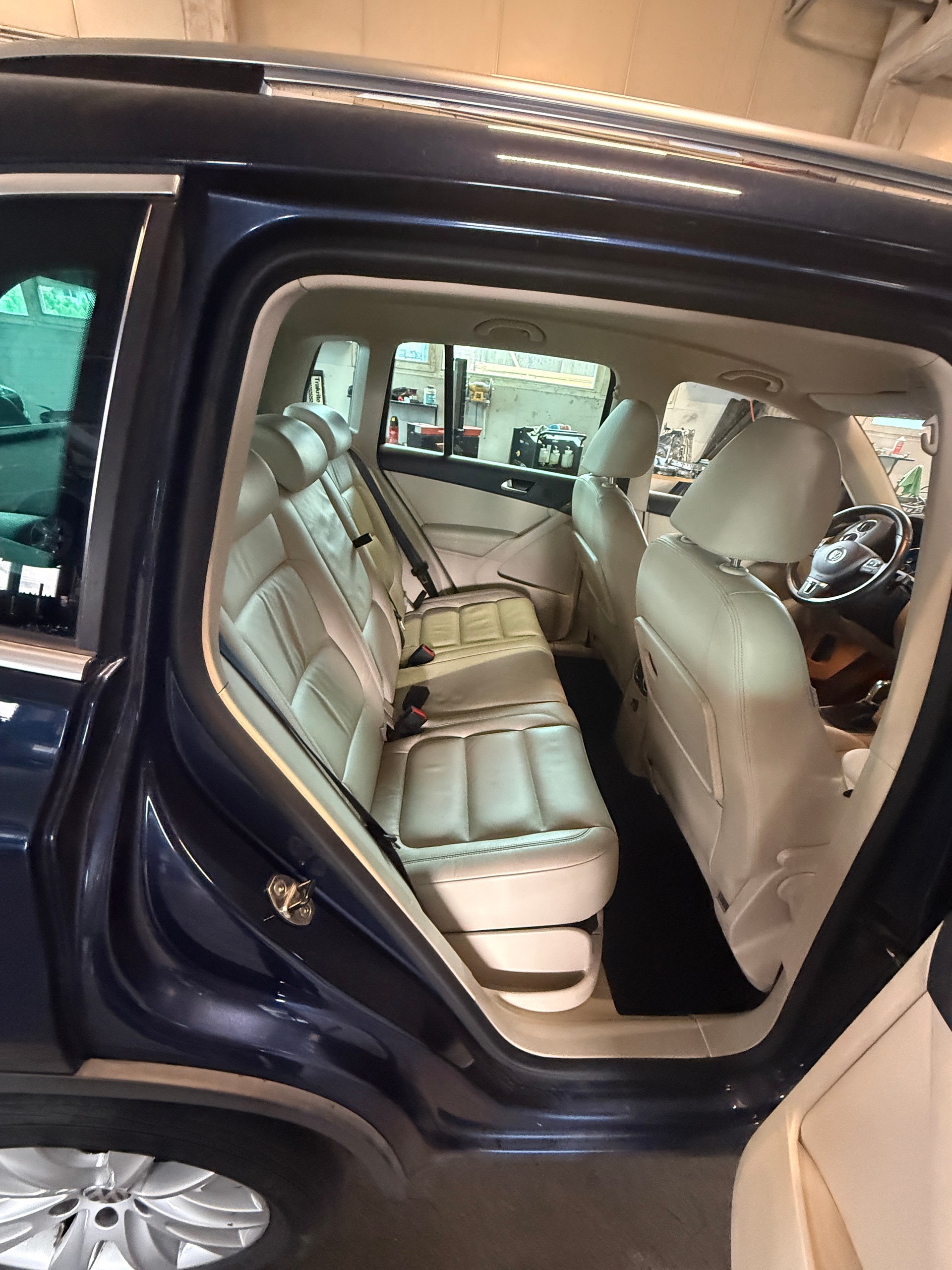 VW Tiguan 2.0 TSI Sport&Style DSG-image-9