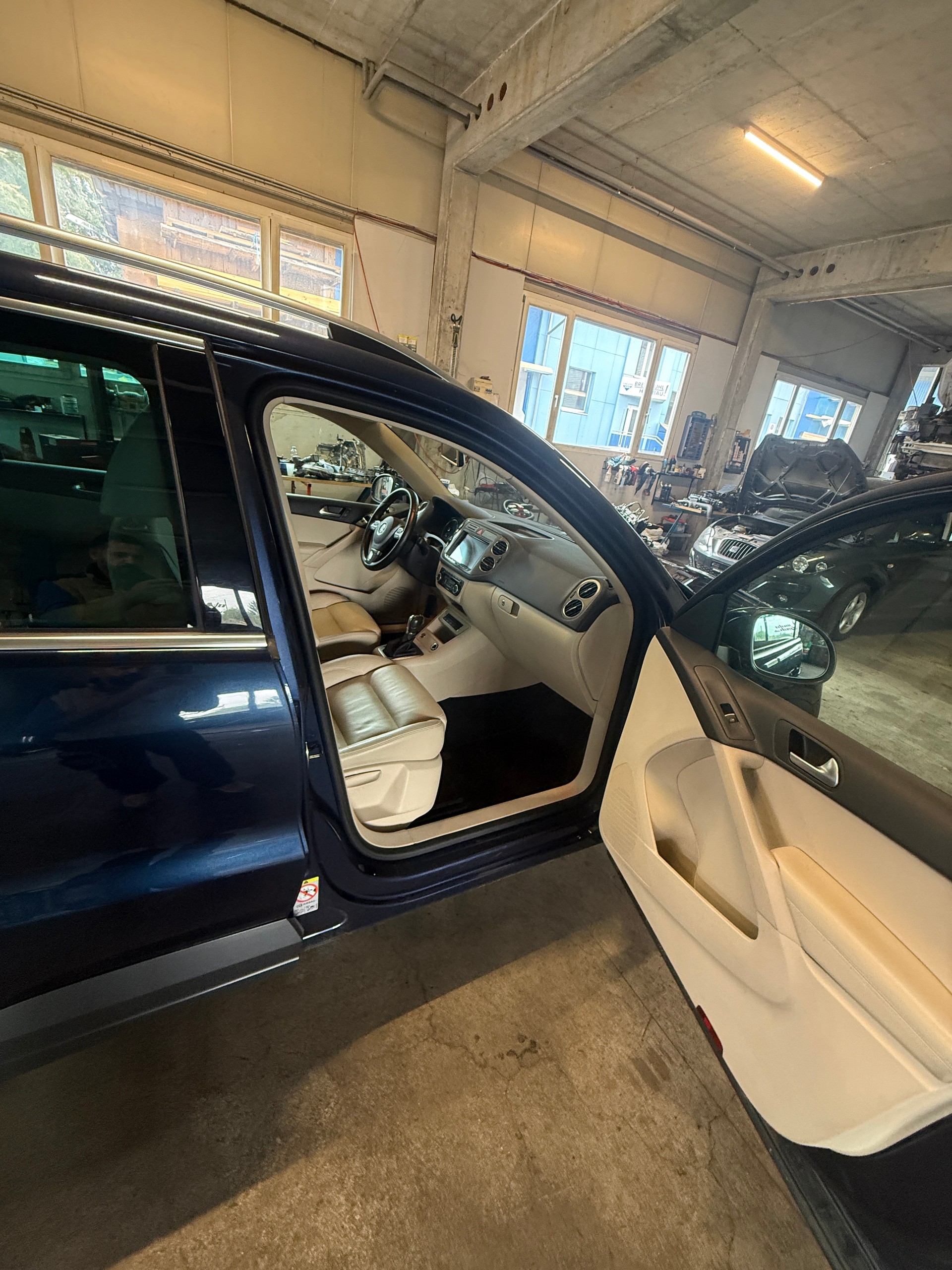 VW Tiguan 2.0 TSI Sport&Style DSG-image-8