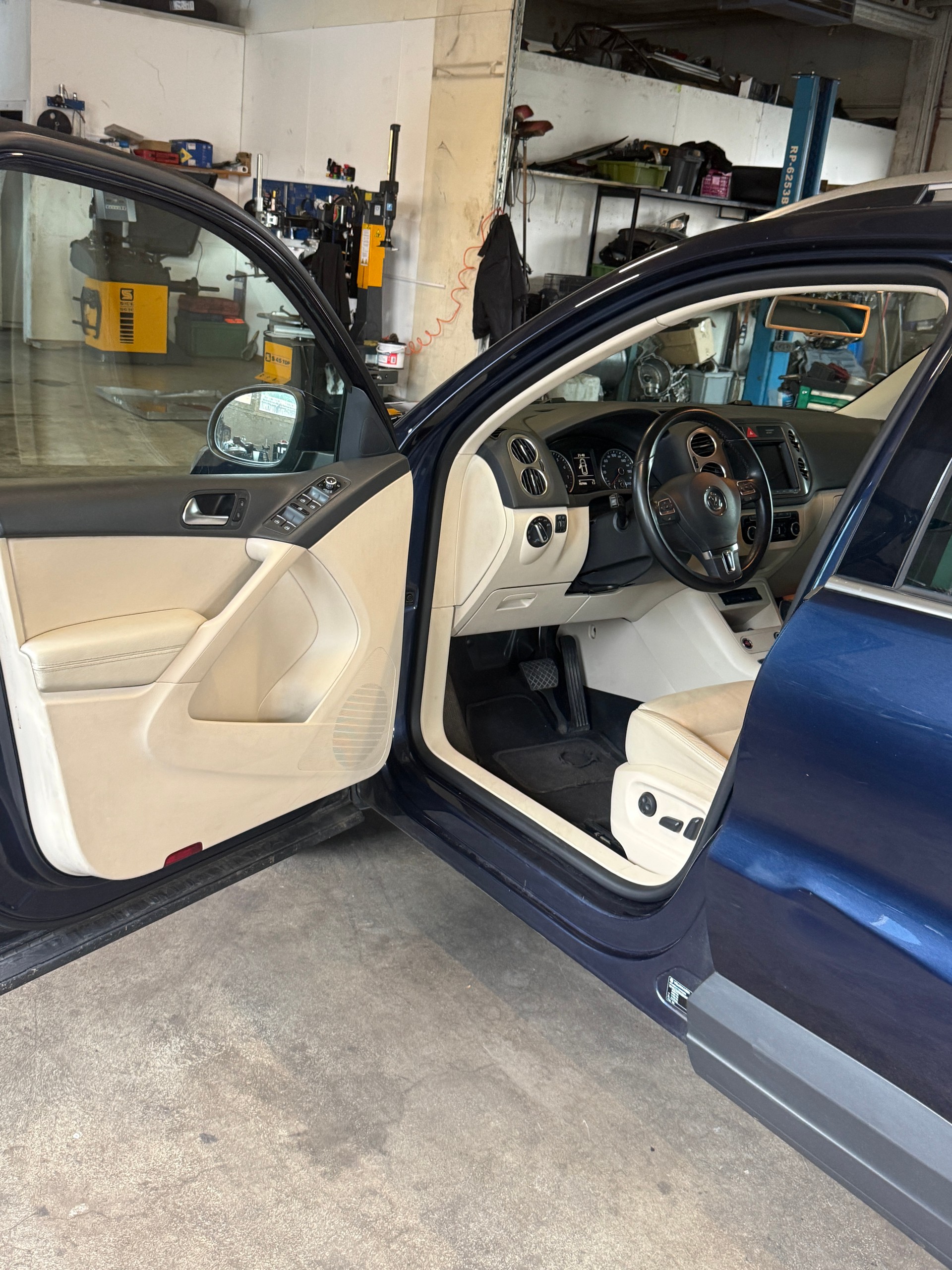 VW Tiguan 2.0 TSI Sport&Style DSG-image-20