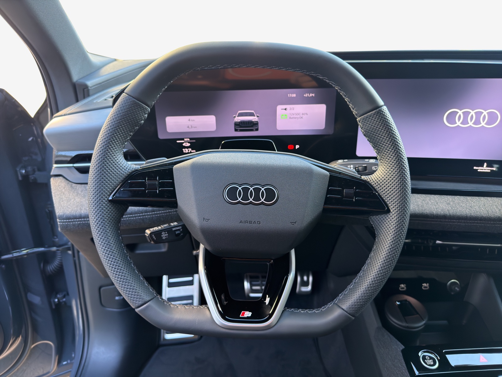 AUDI Q6 e-tron quattro-image-8