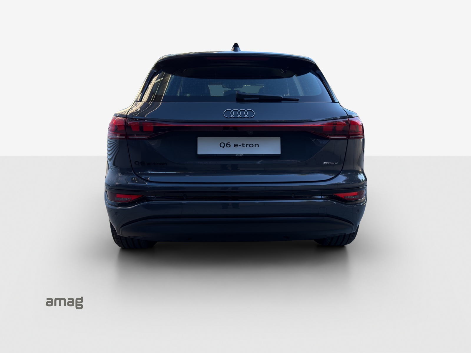 AUDI Q6 e-tron quattro-image-2