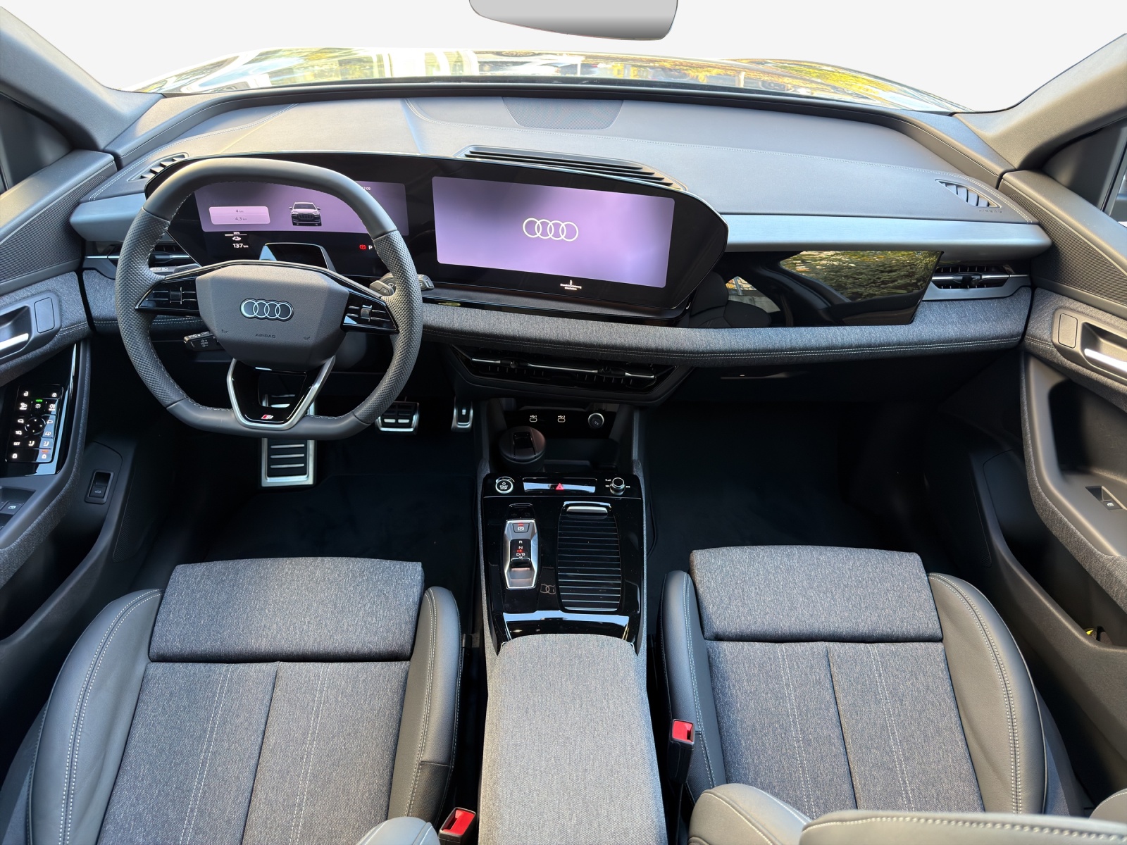 AUDI Q6 e-tron quattro-image-7