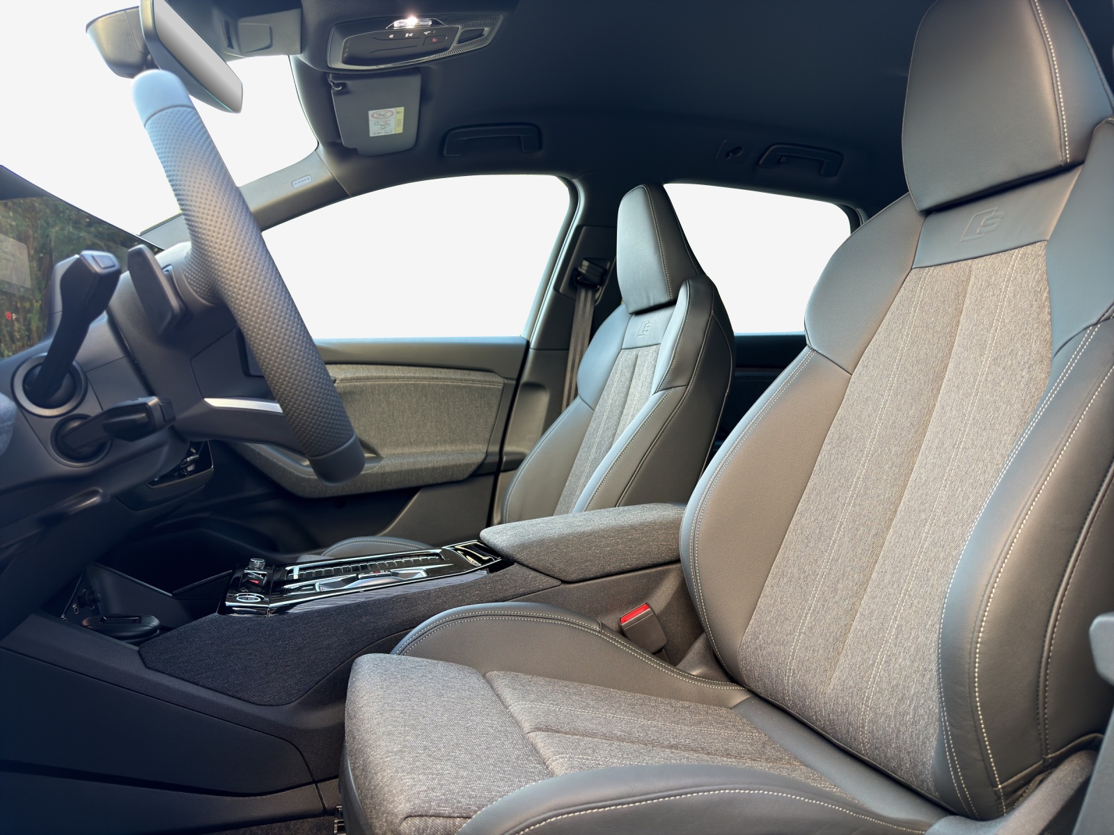 AUDI Q6 e-tron quattro-image-6