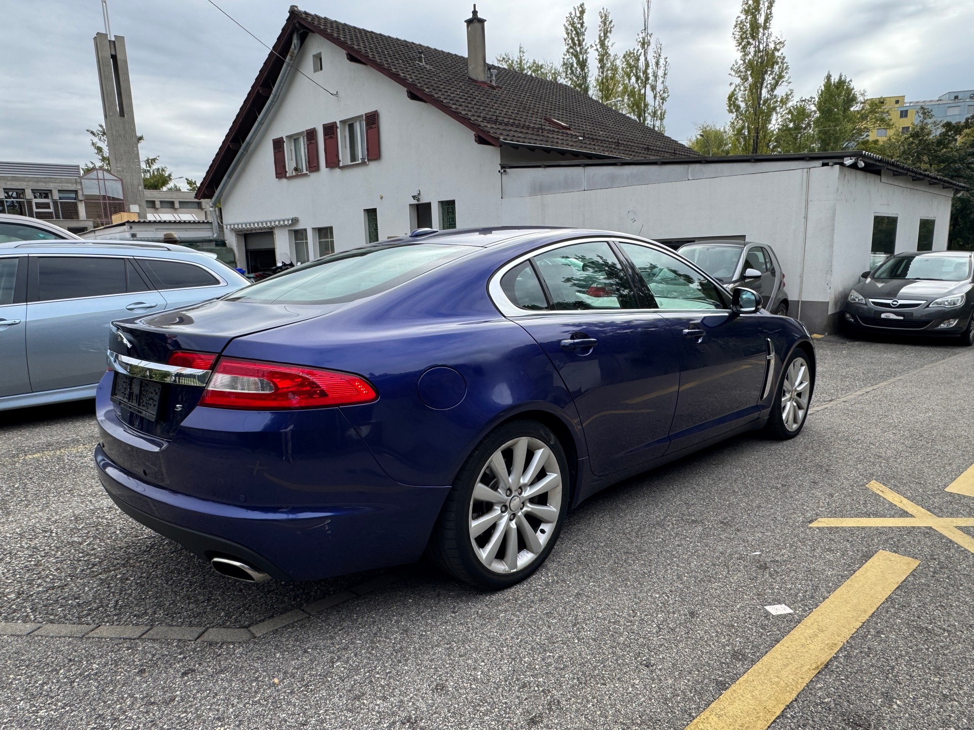 JAGUAR XF 3.0d S V6 Premium Luxury-image-3