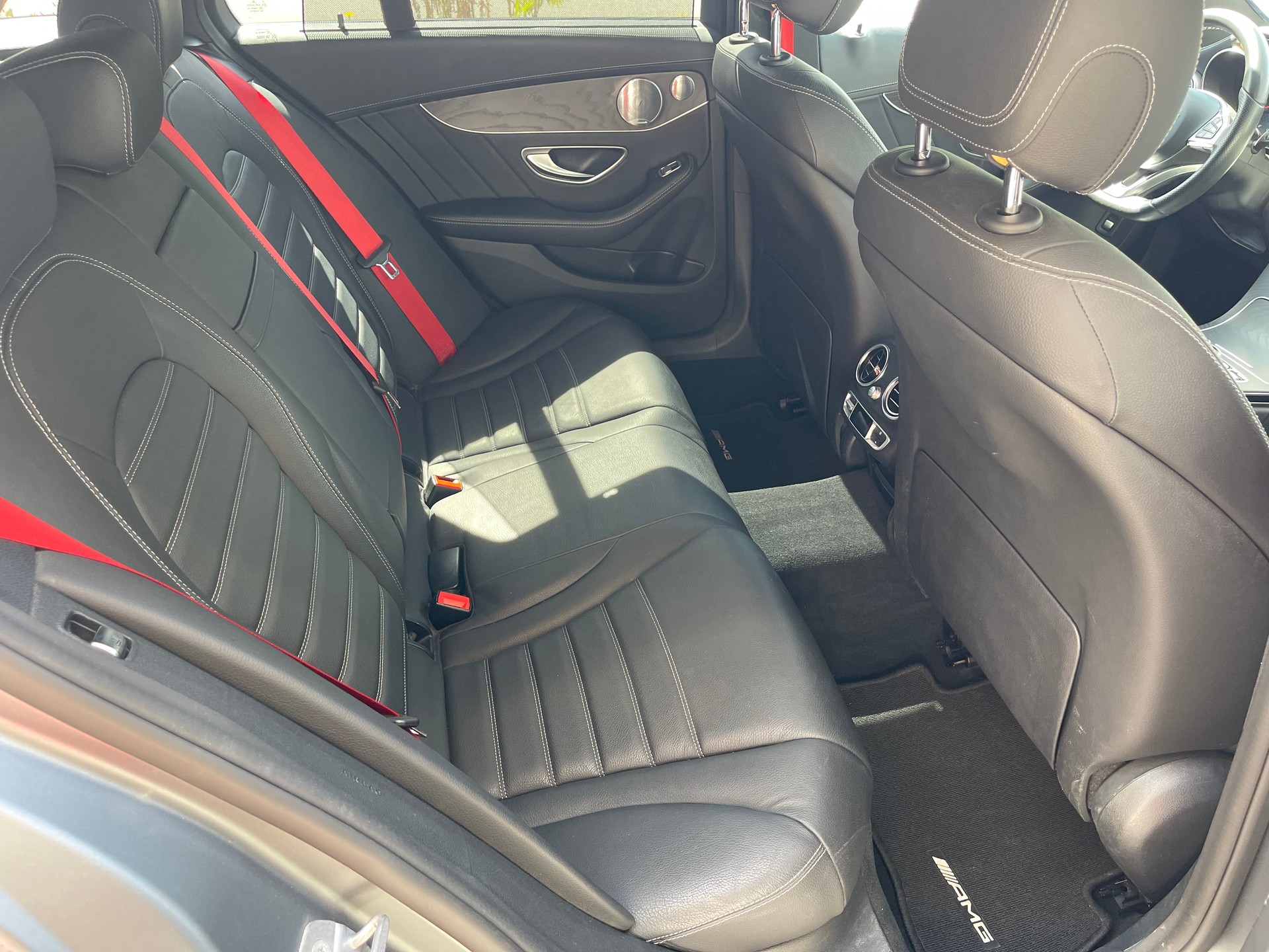 MERCEDES-BENZ C 43 AMG 4Matic 9G-Tronic-image-5
