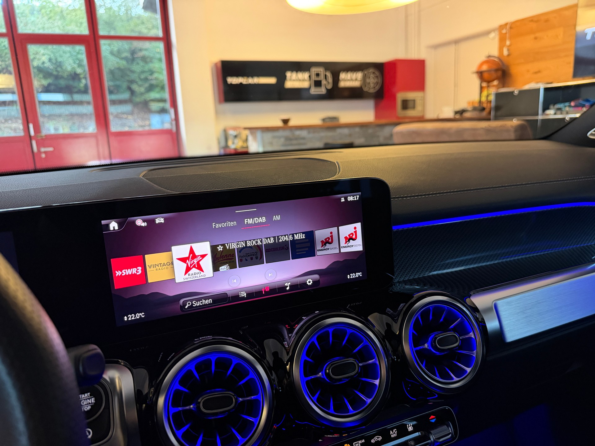 MERCEDES-BENZ GLB 200 7G-Tronic FACELIFT AMG LINE-image-27