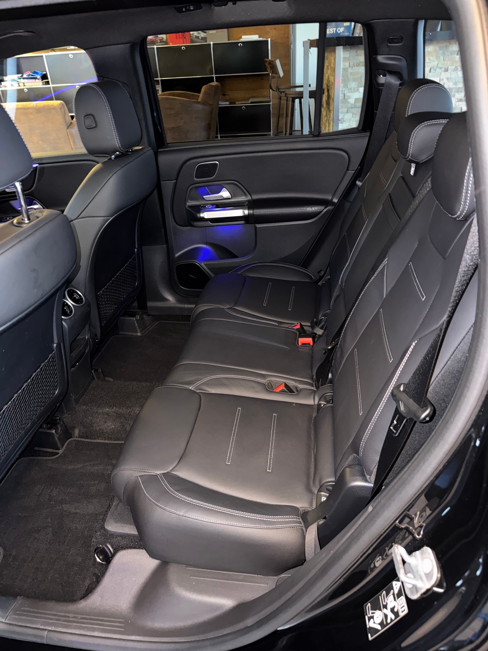 MERCEDES-BENZ GLB 200 7G-Tronic FACELIFT AMG LINE-image-14