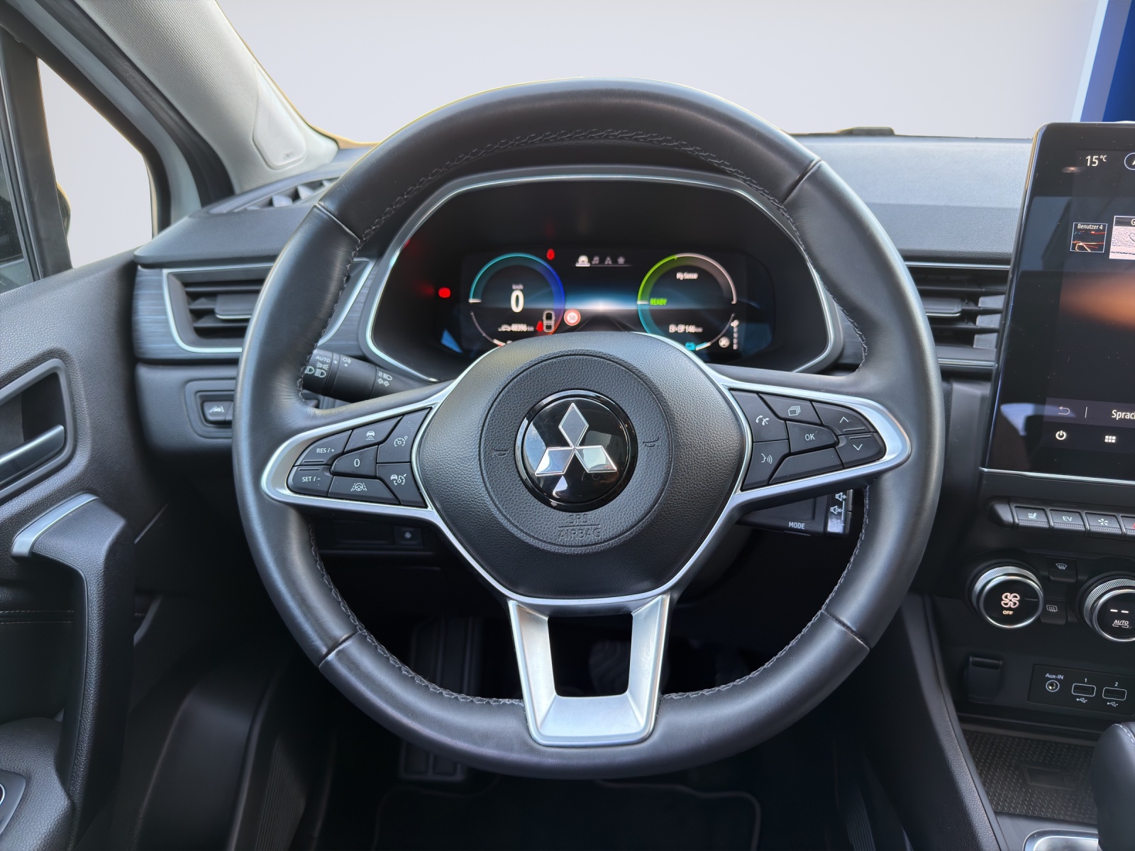 MITSUBISHI ASX 1.6 PHEV Instyle-image-10