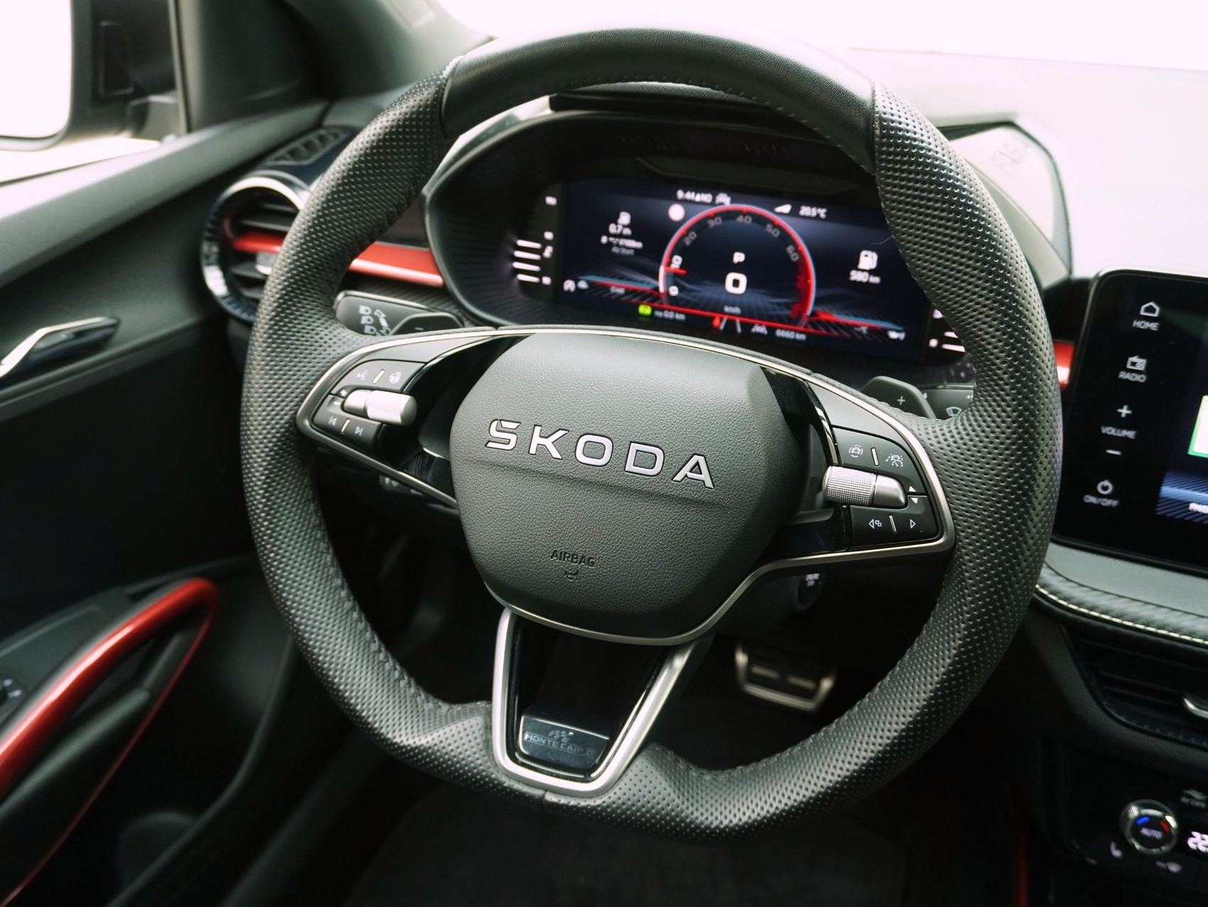 SKODA Fabia 1.5 TSI DSG Monte Carlo-image-12