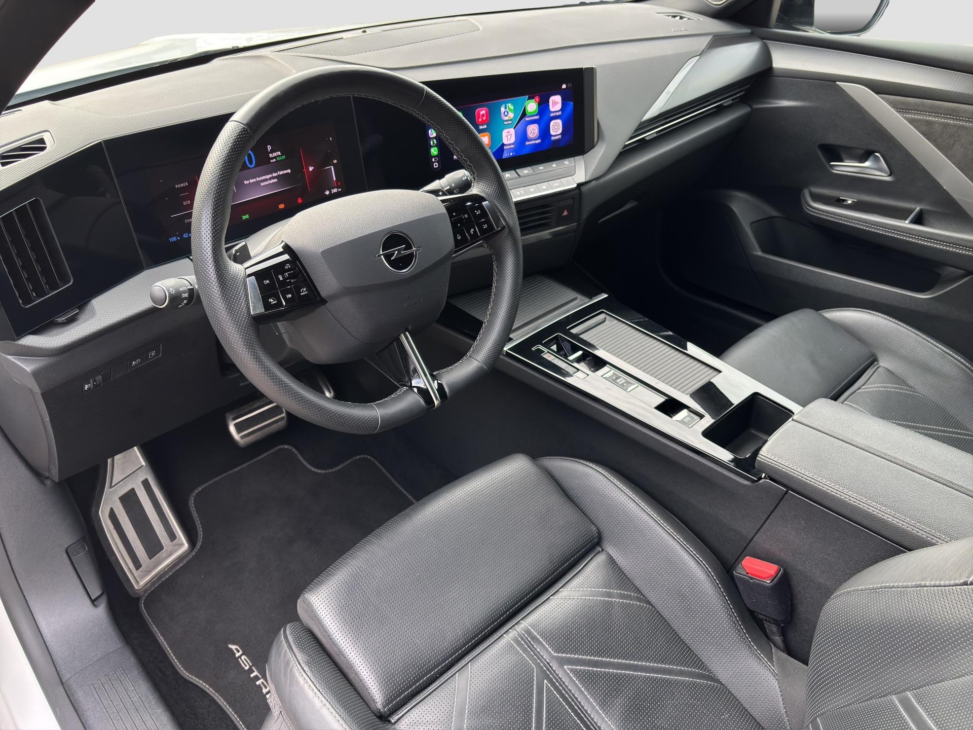 OPEL Astra 1.6 T PHEV 180 Ultimate-image-11