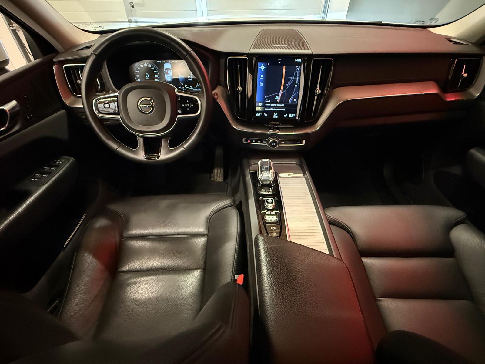 VOLVO XC60 T8 eAWD Inscription Geartronic-image-18
