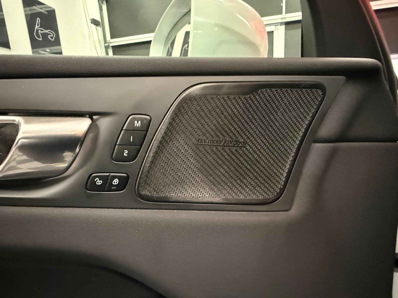 VOLVO XC60 T8 eAWD Inscription Geartronic-image-9