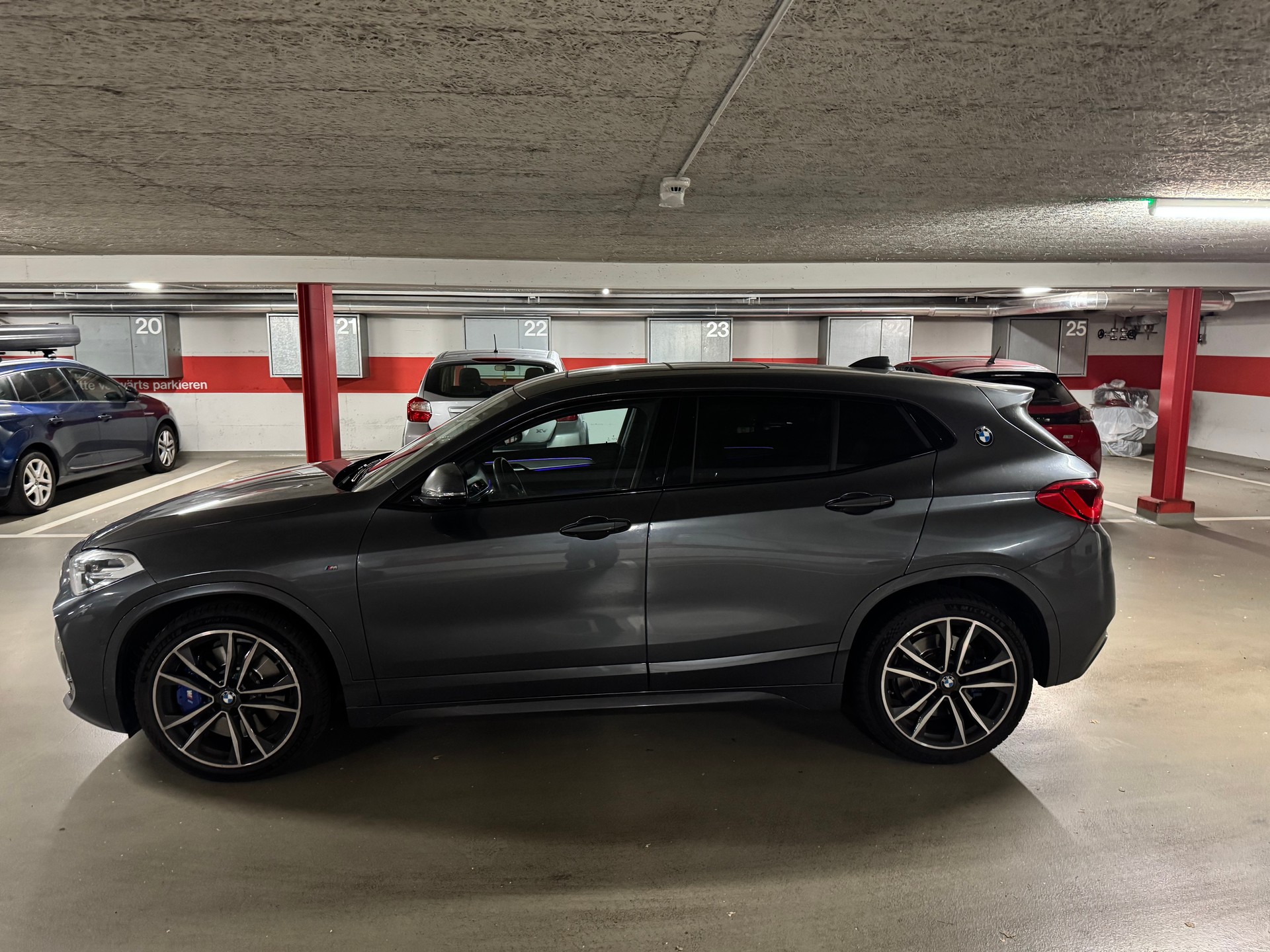 BMW M35i-image-2