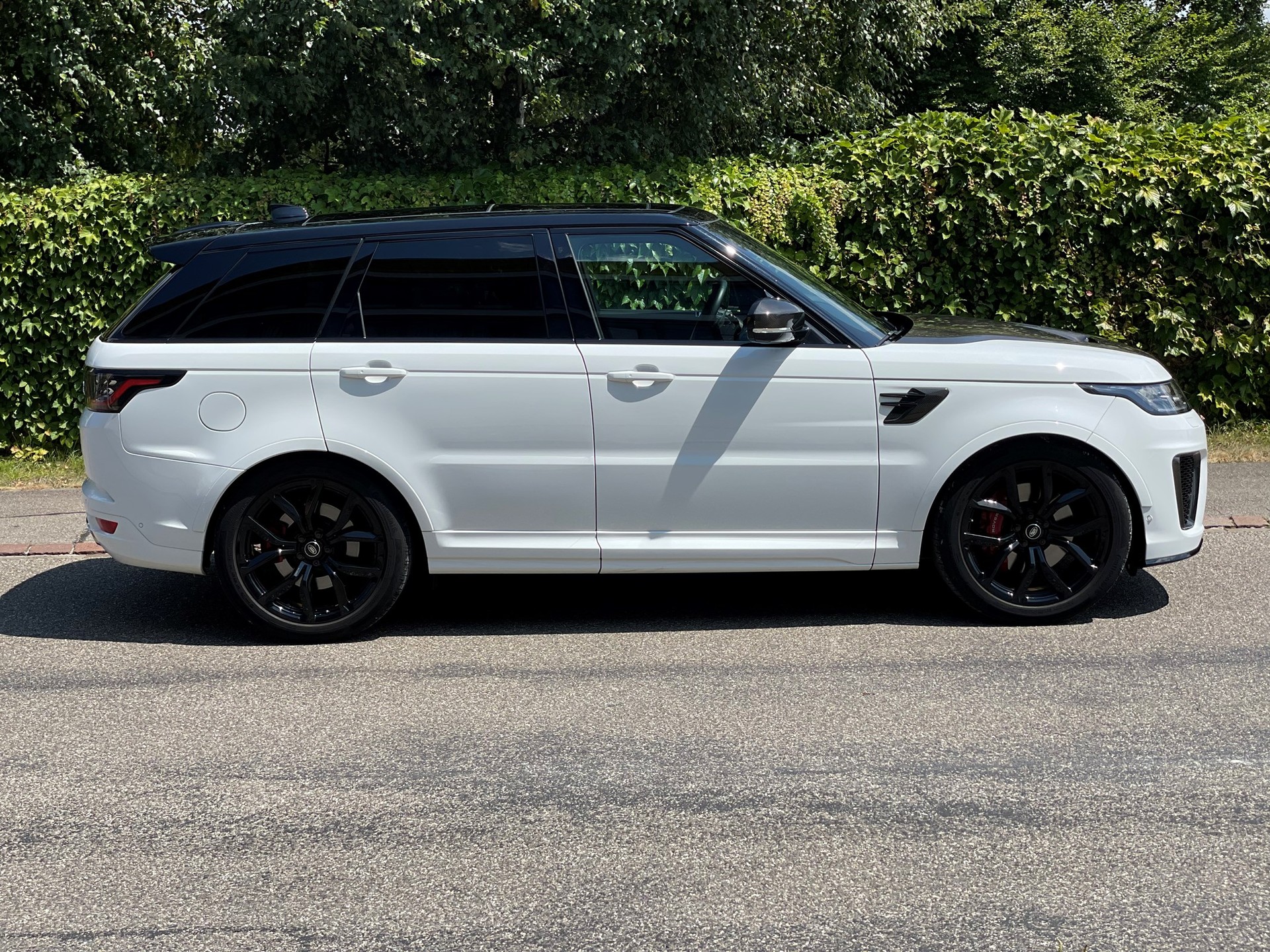 LAND ROVER Range Rover Sport 5.0 V8 S/C SVR Automatic-image-3