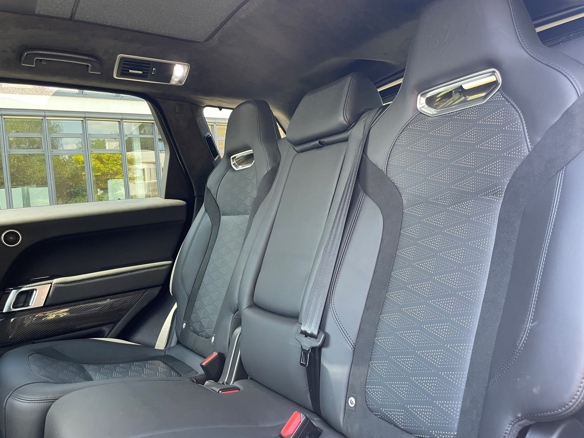 LAND ROVER Range Rover Sport 5.0 V8 S/C SVR Automatic-image-9