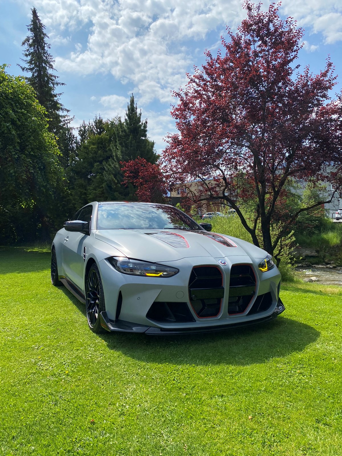 BMW M4 CSL Coupé-image-1