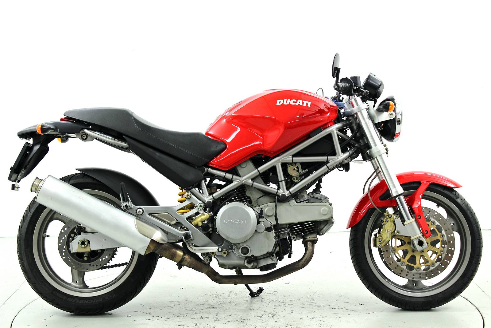 DUCATI MONSTER 620-showroom-element-3