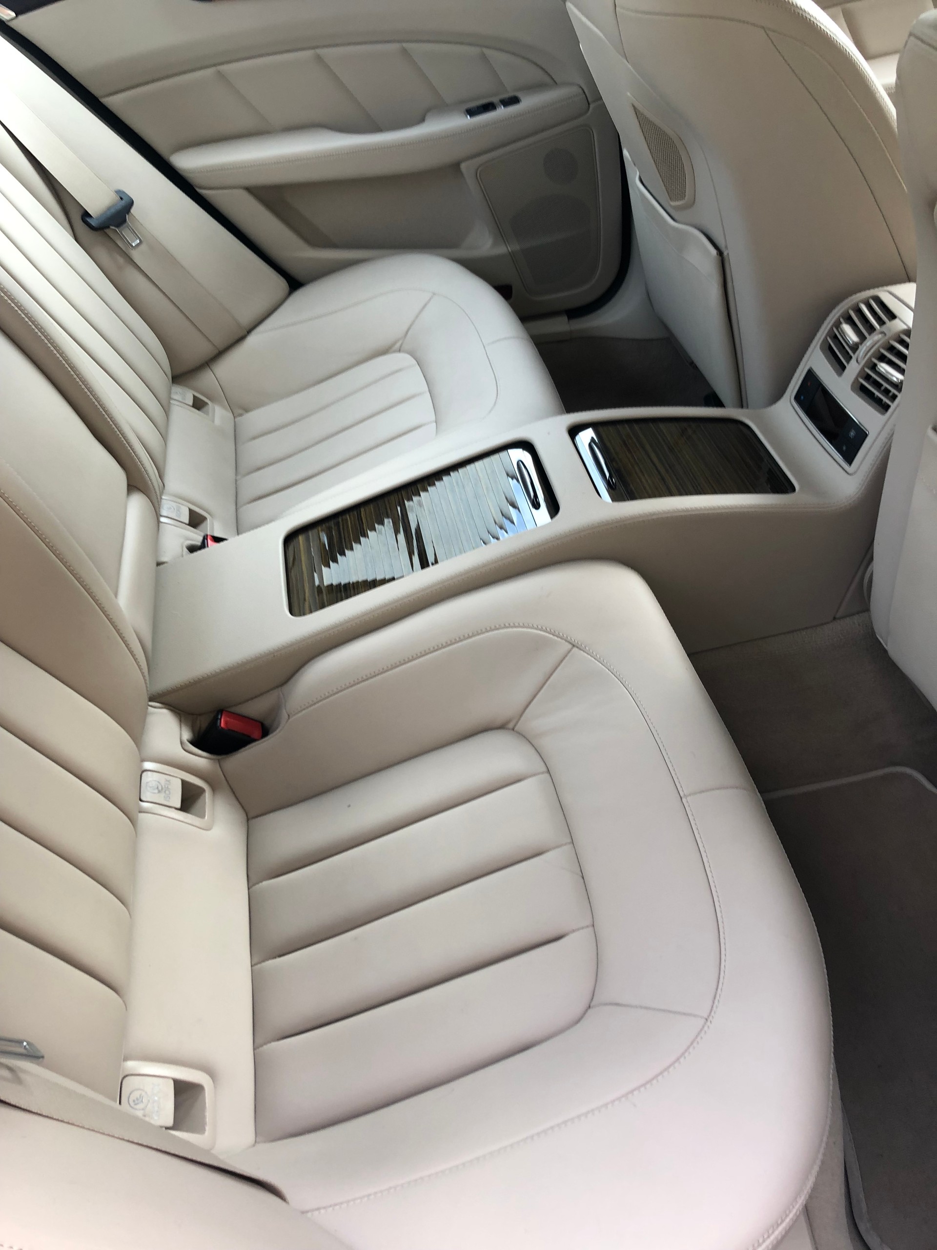 MERCEDES-BENZ CLS 500 4Matic 7G-Tronic-image-3
