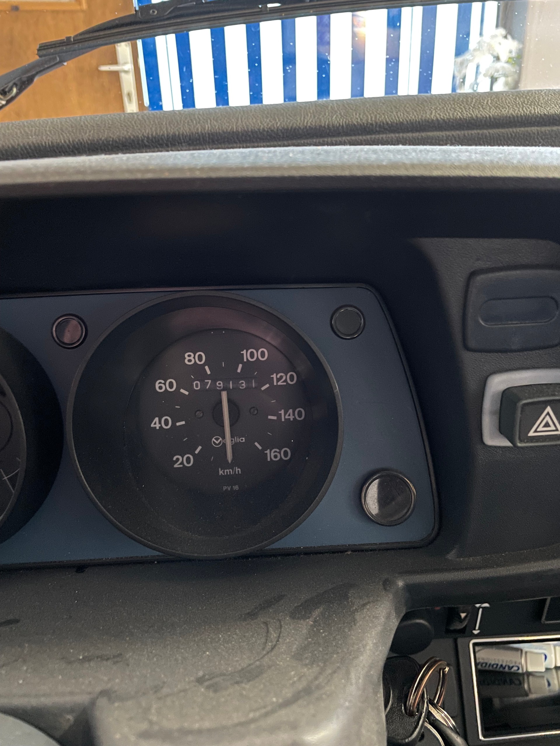 PEUGEOT 104 GL-image-5