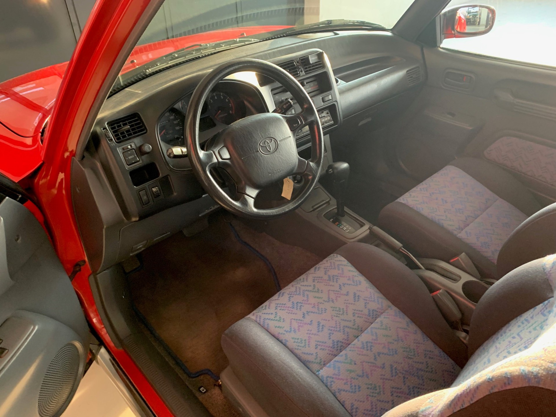 TOYOTA RAV-4 2.0i-16V GX-image-9
