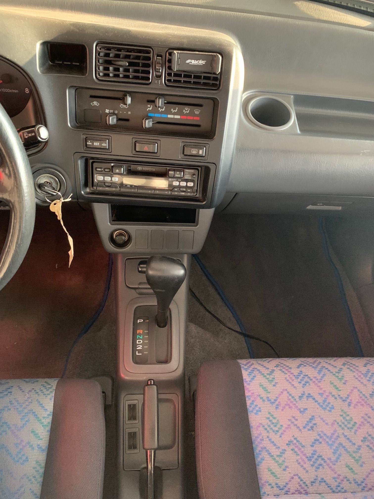 TOYOTA RAV-4 2.0i-16V GX-image-11