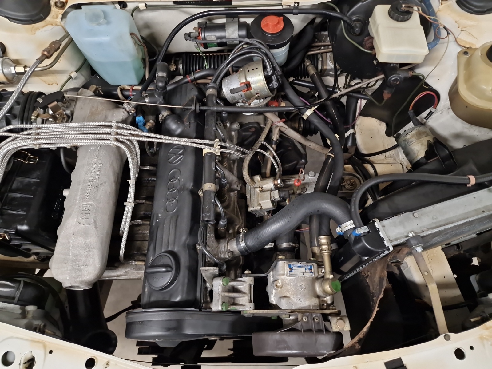 AUDI 100-image-14