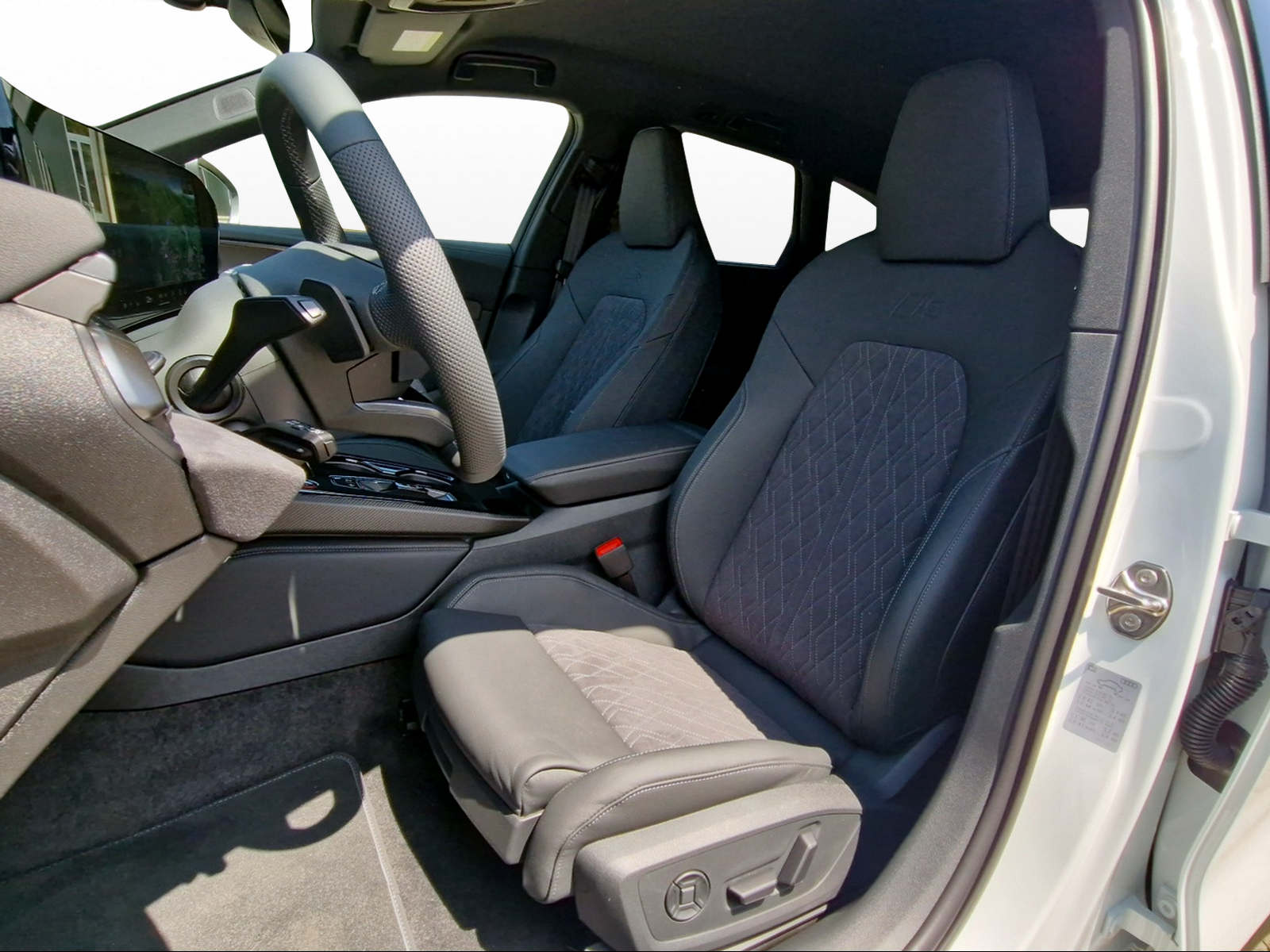 AUDI A5 Avant e-hybrid quattro 220 kW S tronic-image-7