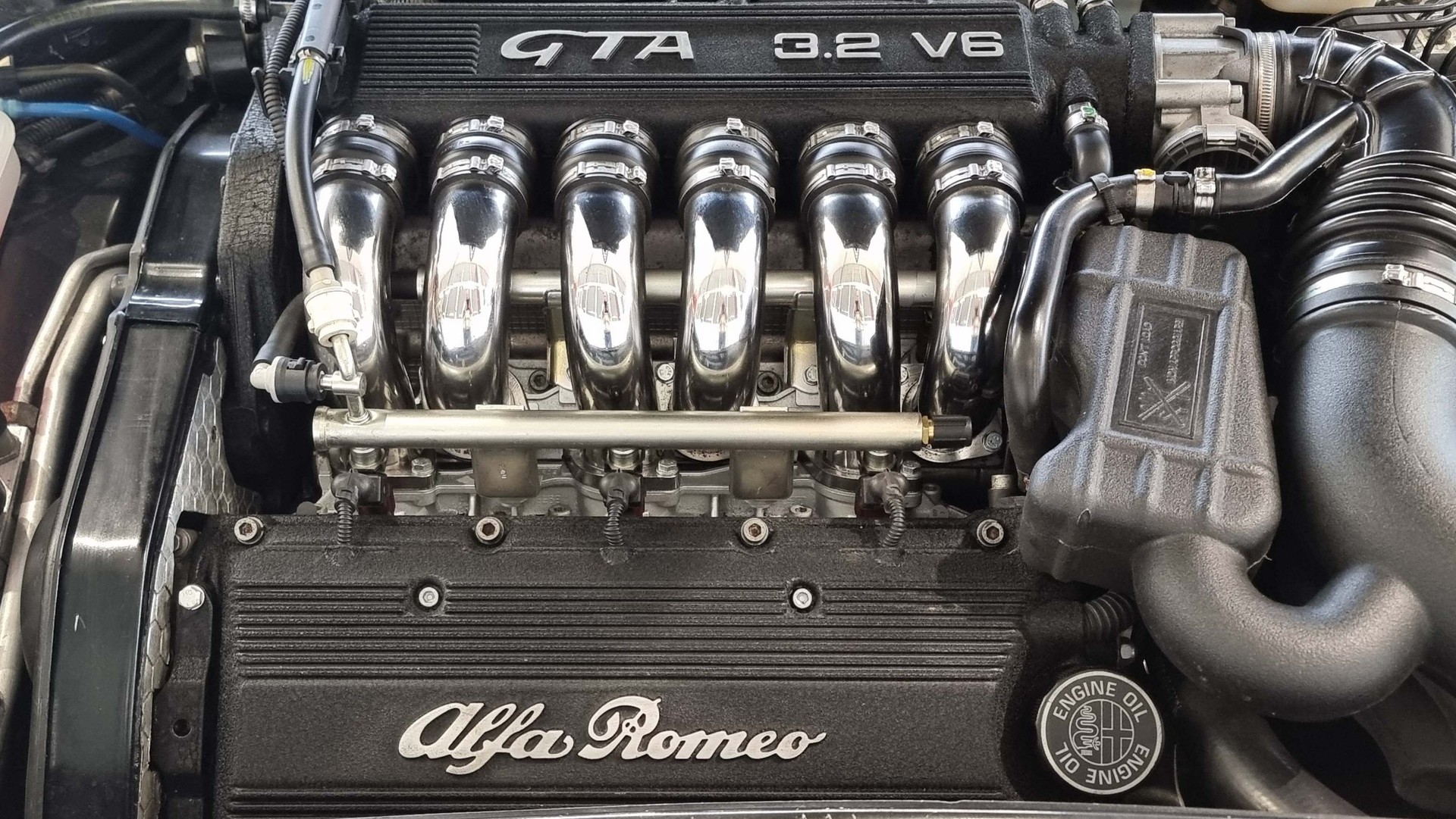 ALFA ROMEO 156 3.2 V6 24V GTA Distinctive-image-11