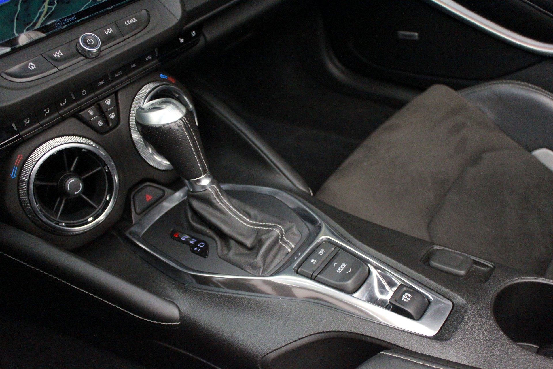 CHEVROLET Camaro 6.2 Convertible Automatic-image-11