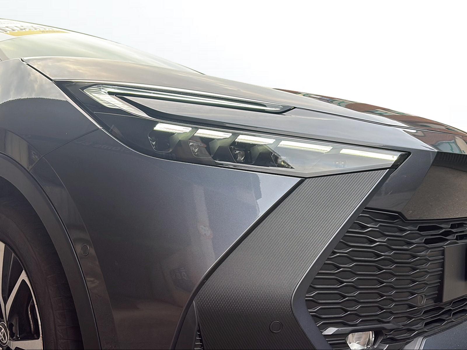 TOYOTA C-HR 1.8 HEV Trend-image-10