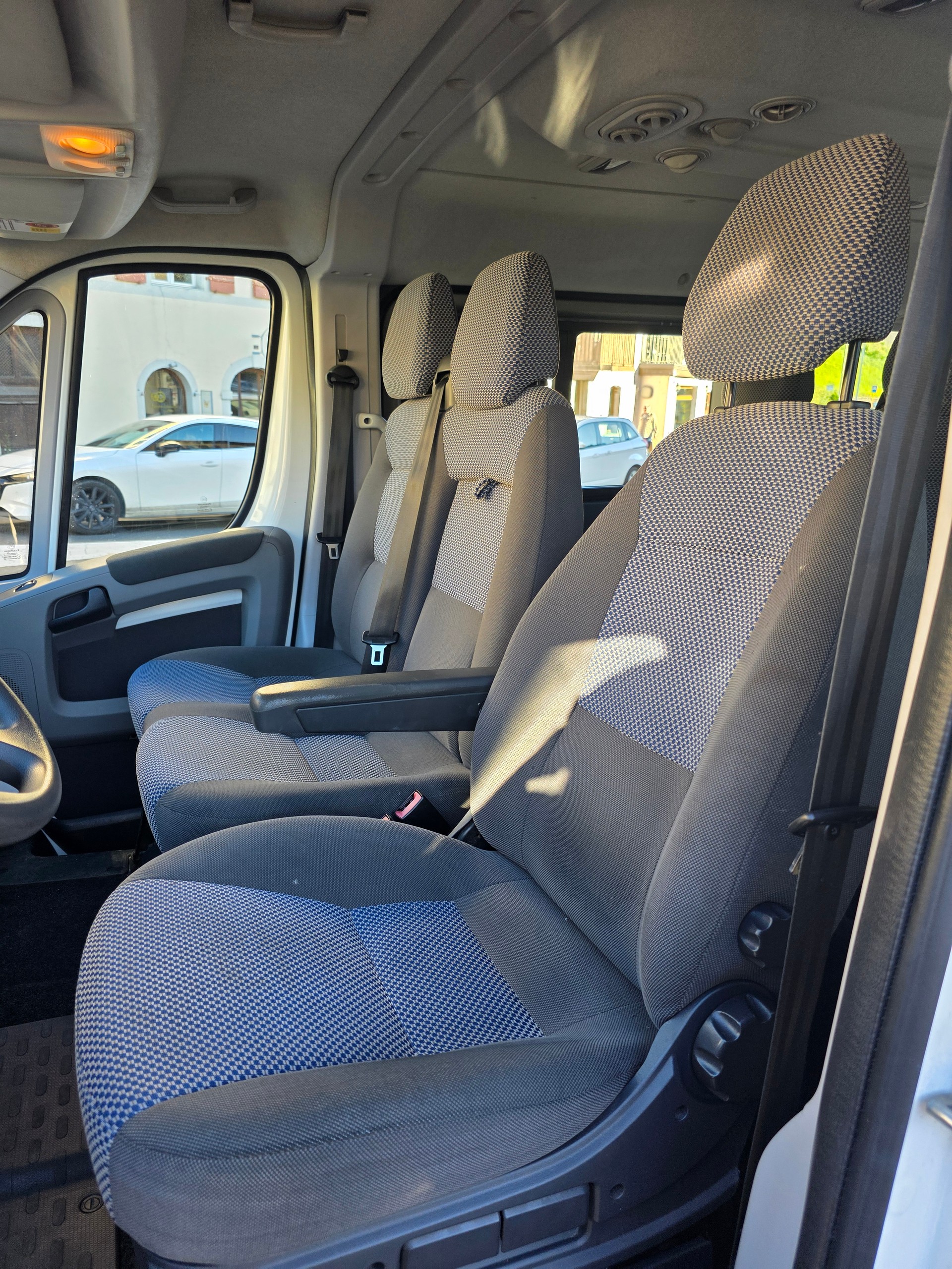 PEUGEOT Boxer 2.2 HDI 333 L1H1-image-6