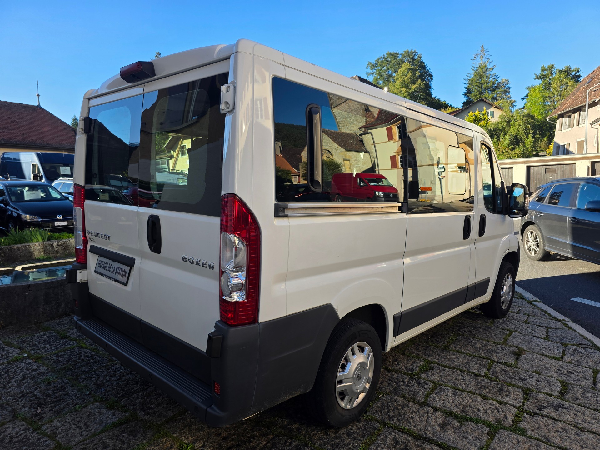 PEUGEOT Boxer 2.2 HDI 333 L1H1-image-2