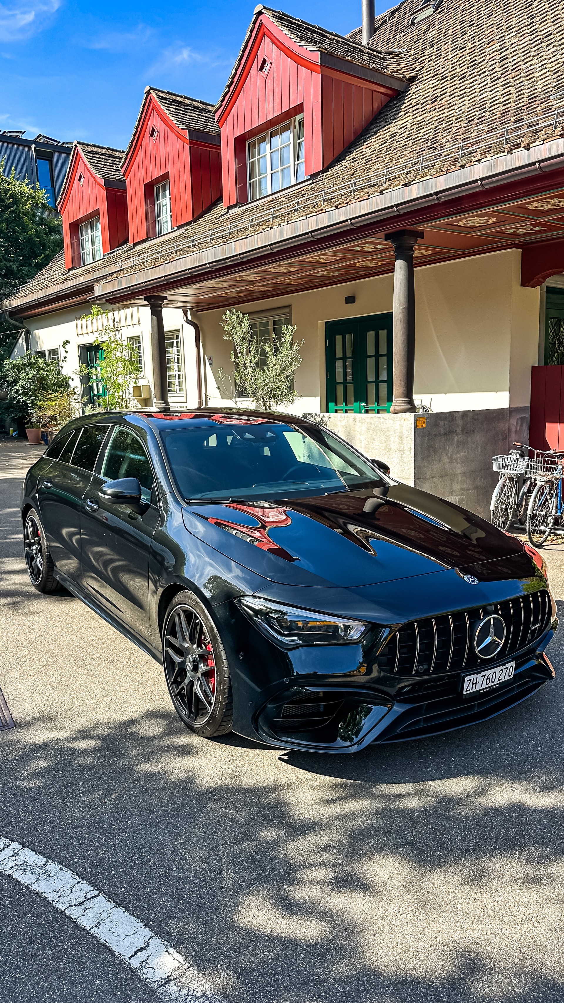 MERCEDES-BENZ CLA Shooting Brake 45 AMG 4Matic+ 8G-DCT-image-4