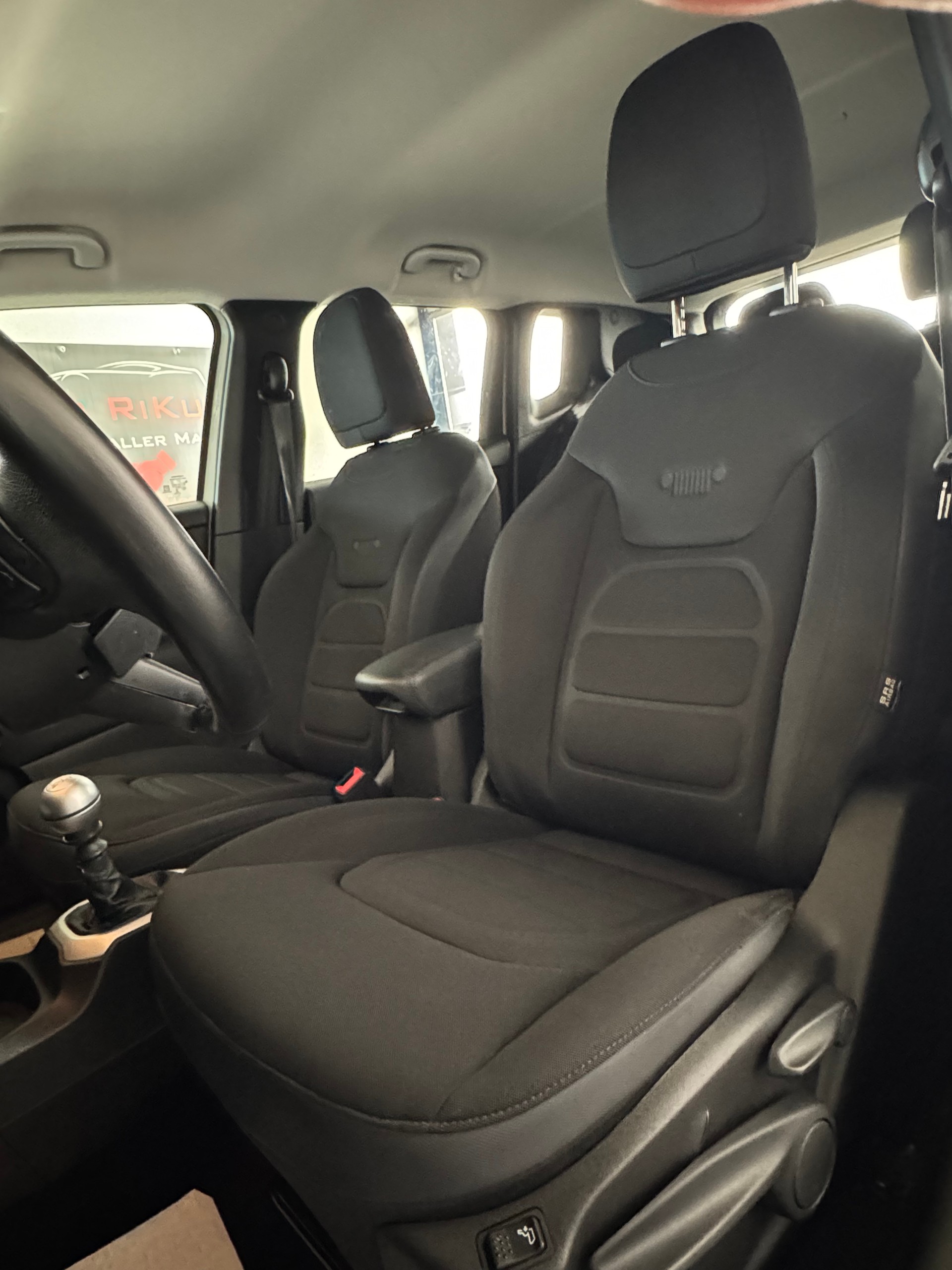JEEP Renegade 1.6 CRD Limited-image-13