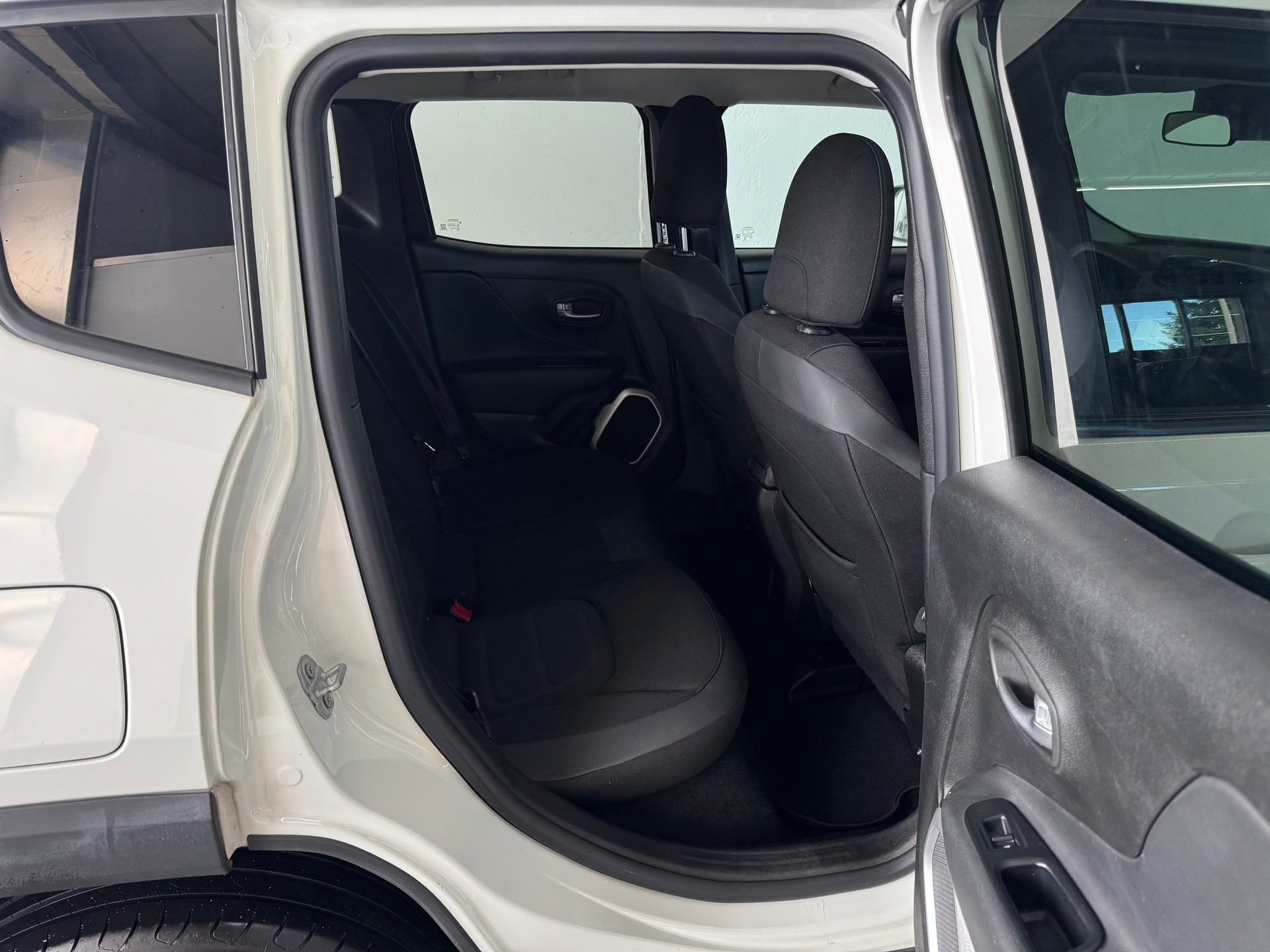 JEEP Renegade 1.6 CRD Limited-image-19