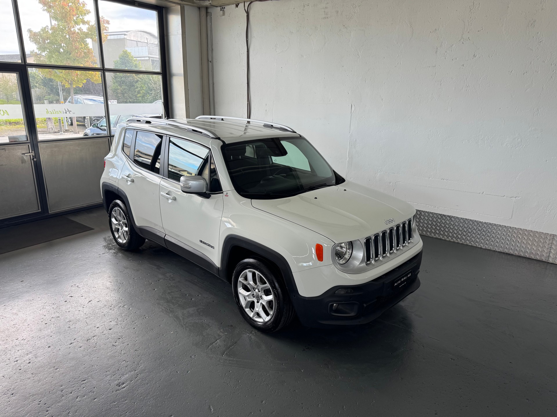 JEEP Renegade 1.6 CRD Limited-image-0