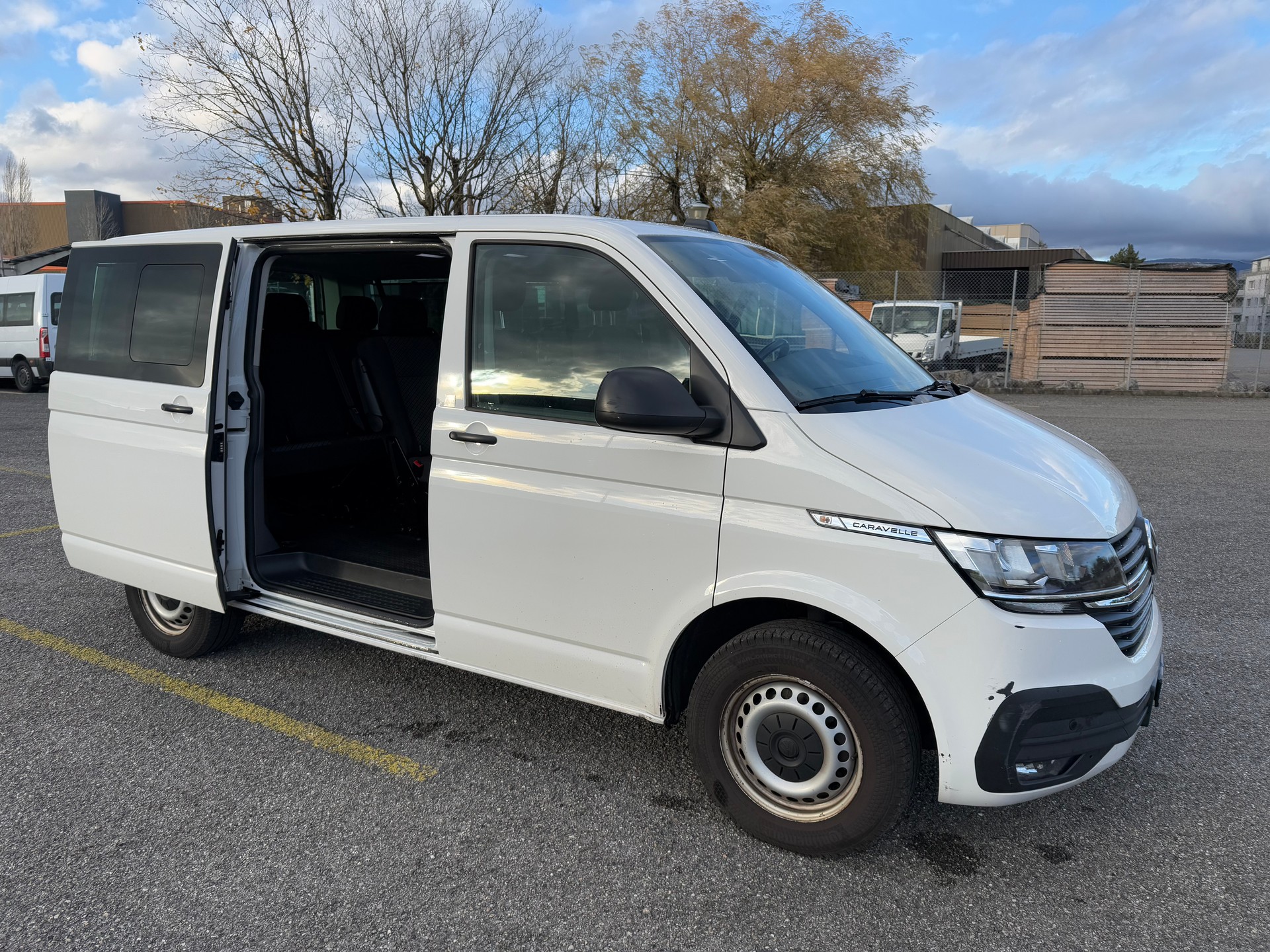 VW T6.1 Caravelle 2.0 TDI Trendline Liberty 4Motion DSG-image-3