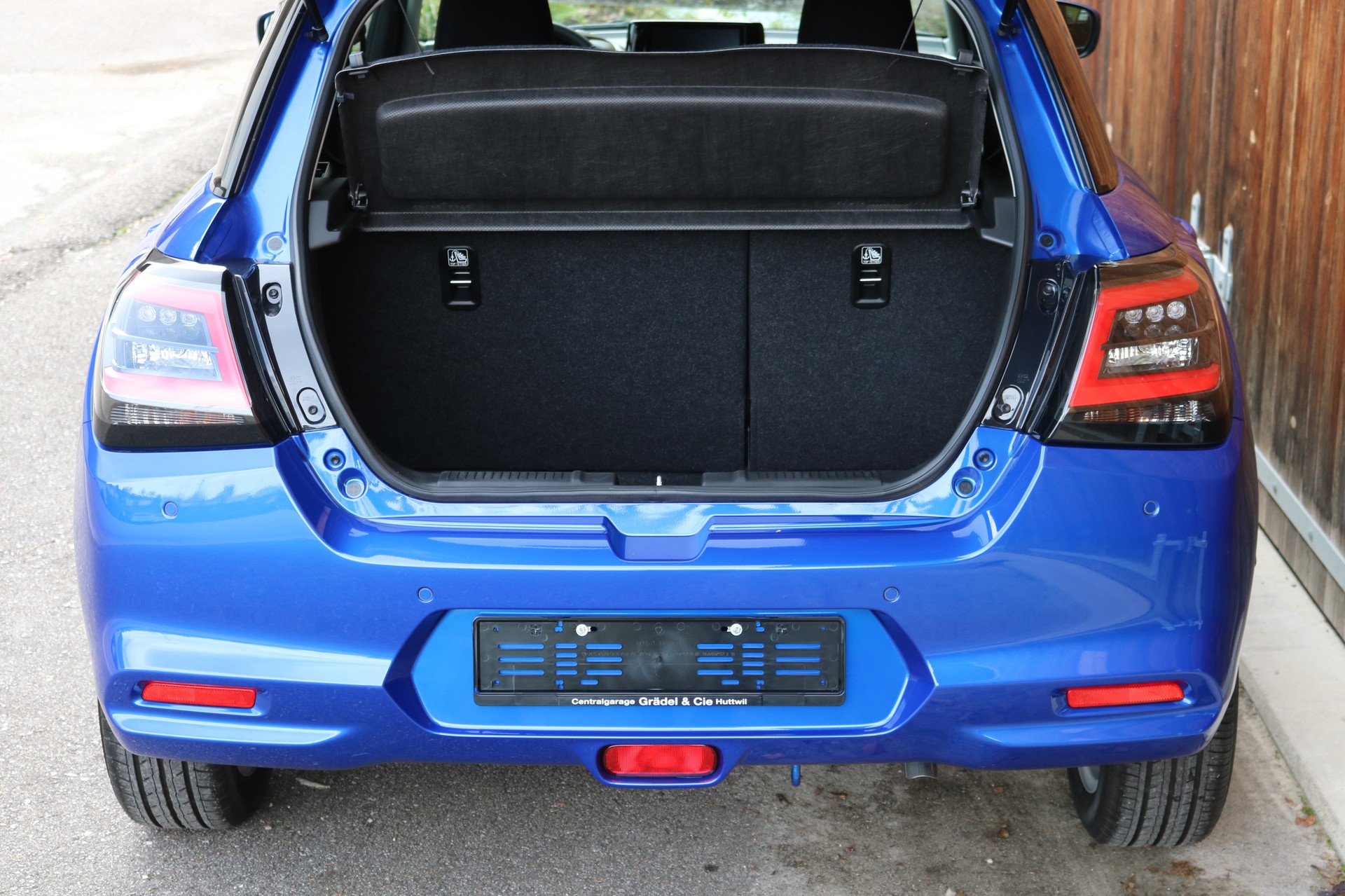 SUZUKI Swift 1.2 Compact+ Hybrid CVT-image-11