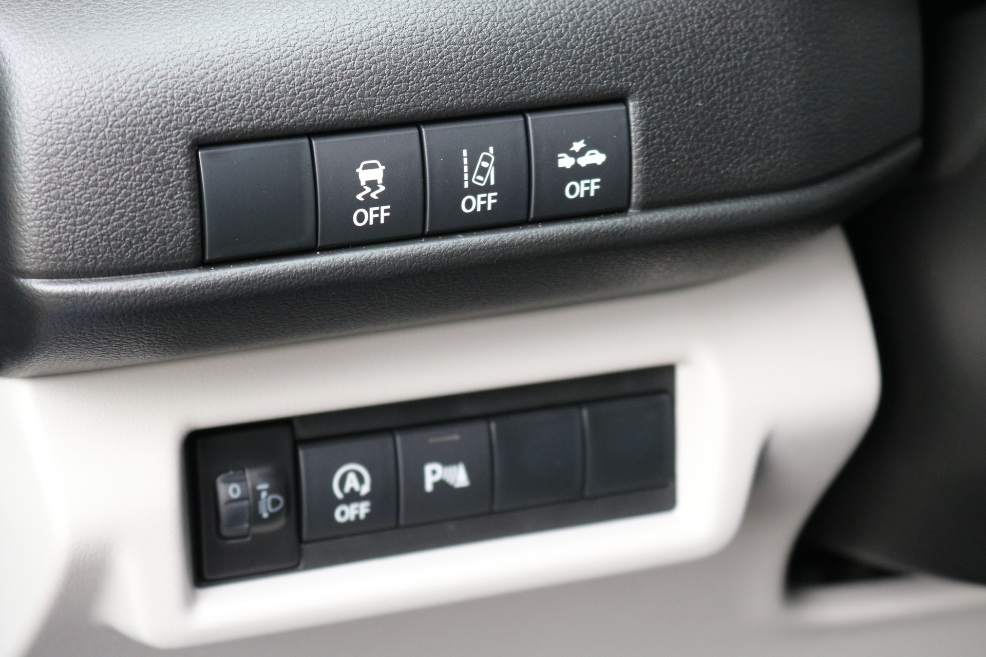 SUZUKI Swift 1.2 Compact+ Hybrid CVT-image-8