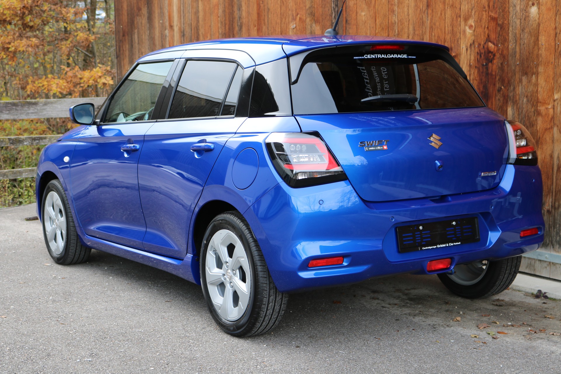SUZUKI Swift 1.2 Compact+ Hybrid CVT-image-2