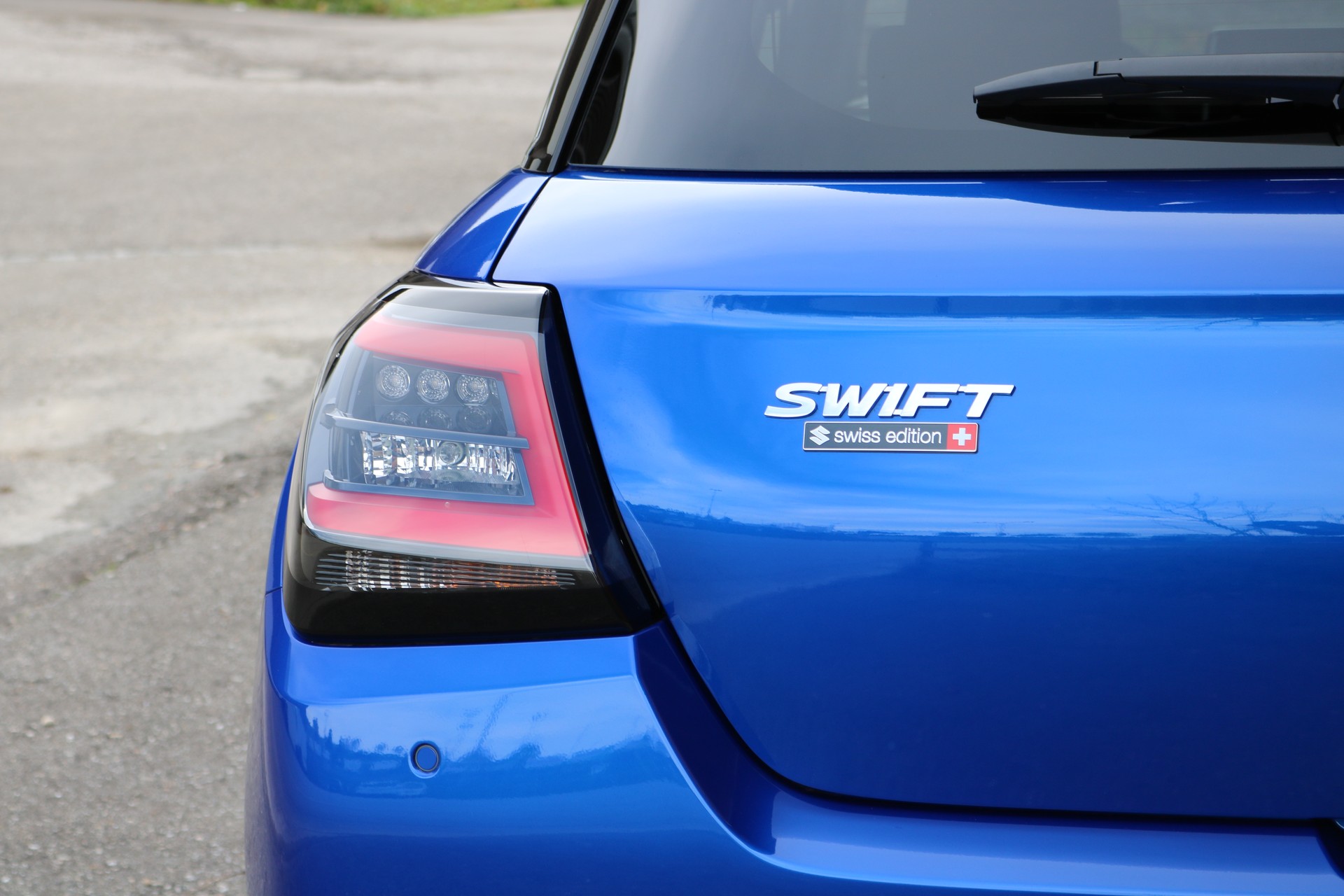 SUZUKI Swift 1.2 Compact+ Hybrid CVT-image-13