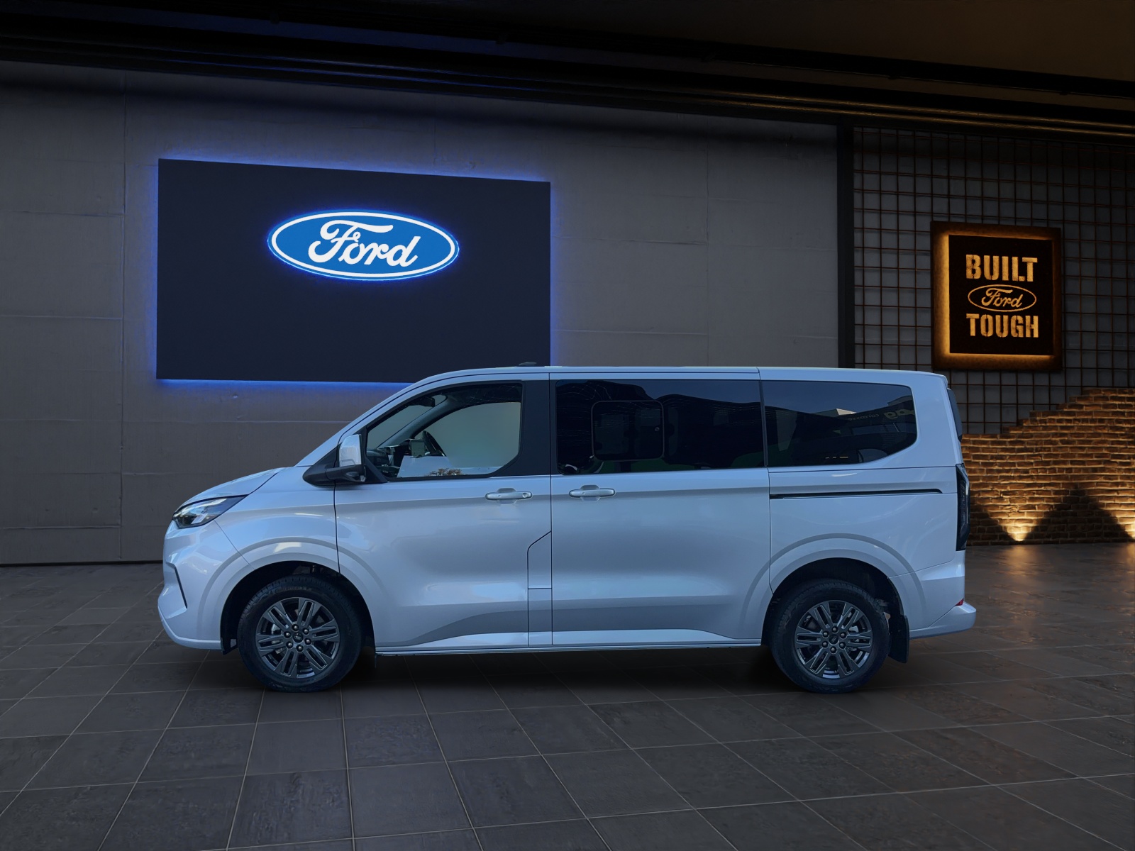 FORD Tourneo Custom Bus 320 L1 2.0 EcoBlue 136 PS Titanium AUTOMAT-showroom-element-1