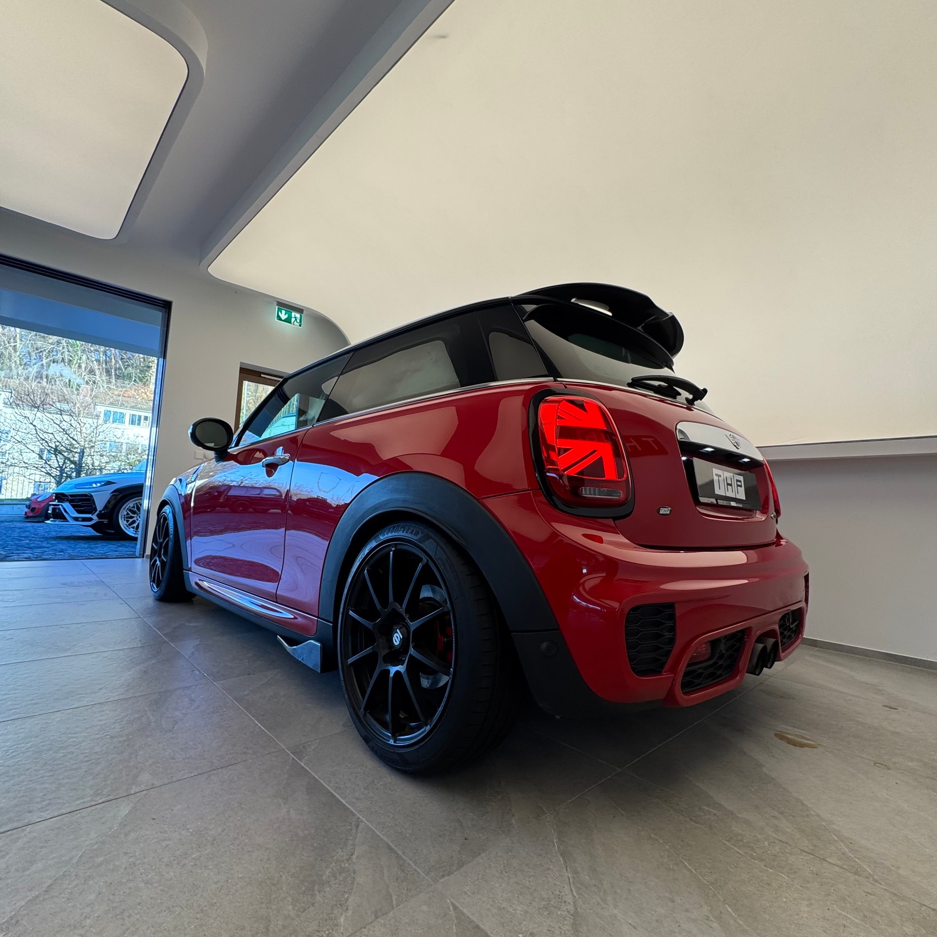 MINI Mini Cooper John Cooper Works Steptronic-image-5