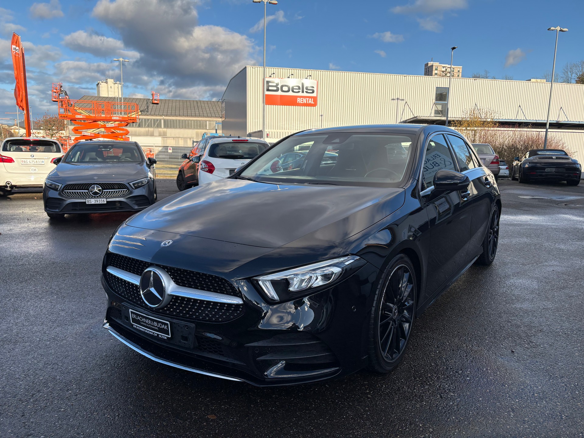 MERCEDES-BENZ A 220 AMG Line 7G-DCT-image-1