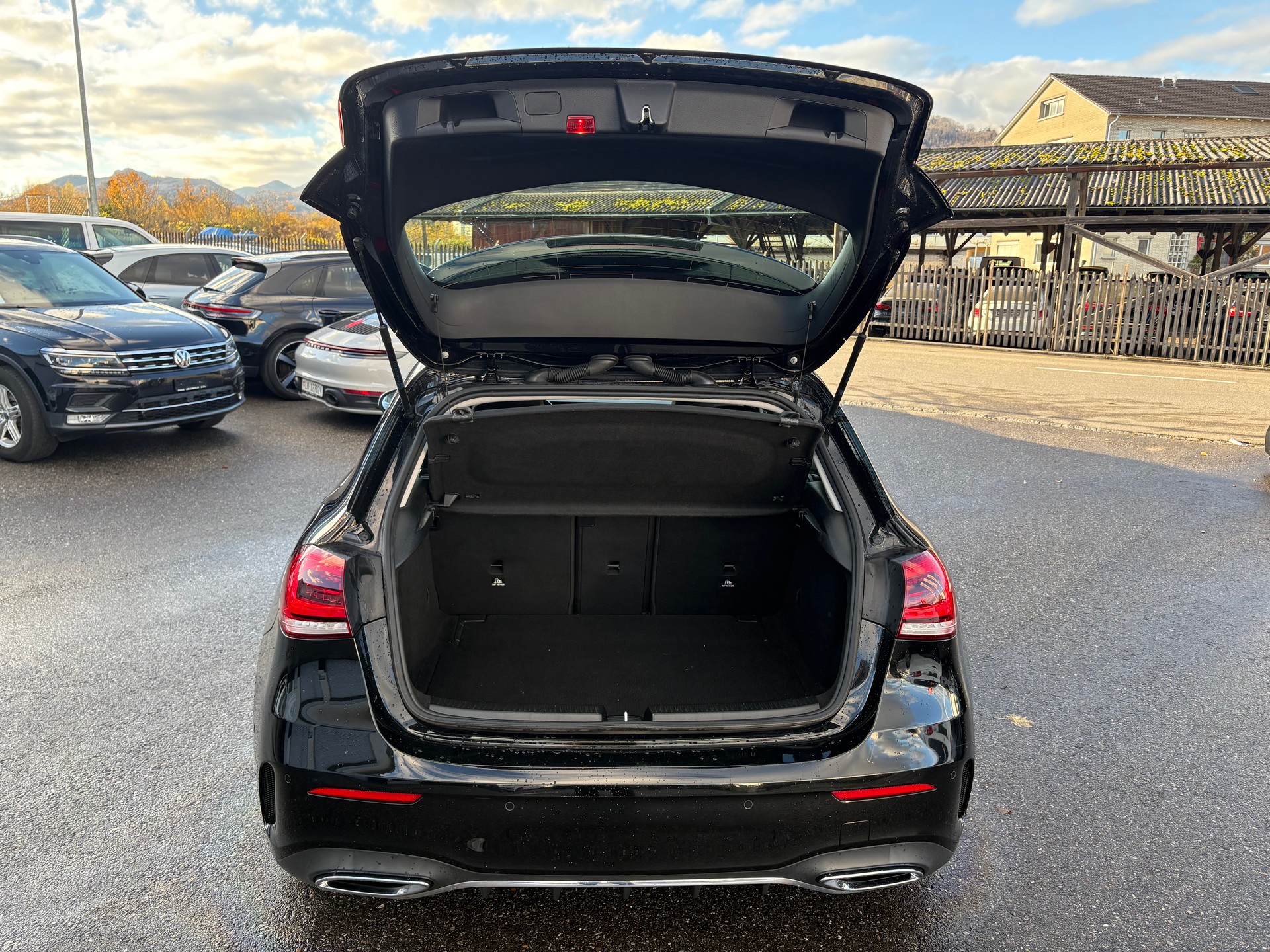 MERCEDES-BENZ A 220 AMG Line 7G-DCT-image-7