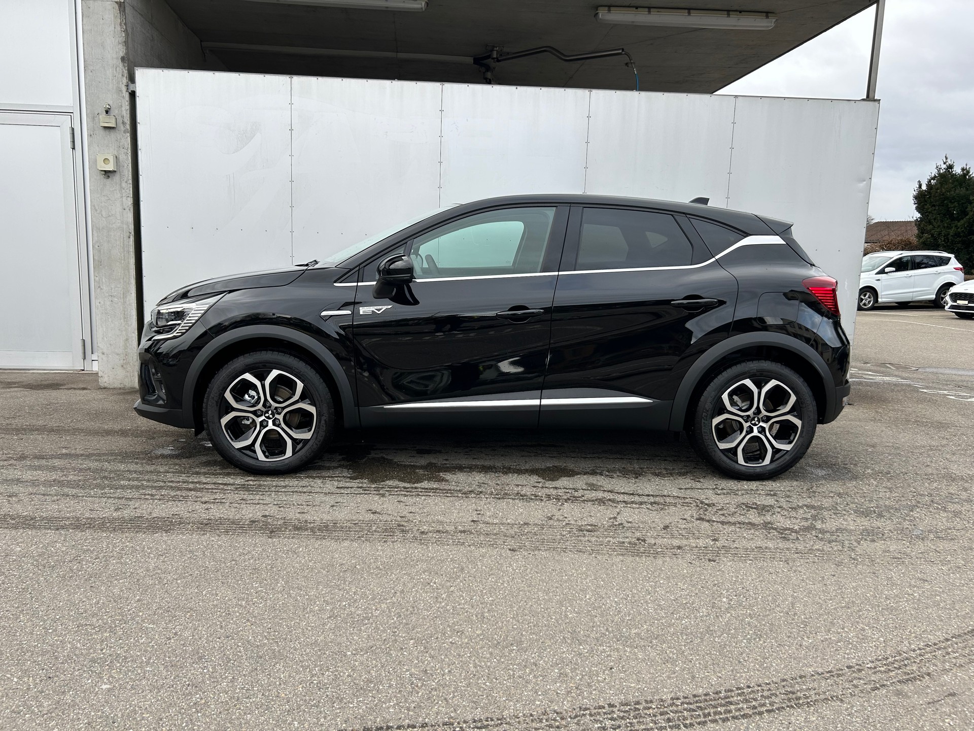 MITSUBISHI ASX 1.6 PHEV Instyle-image-2