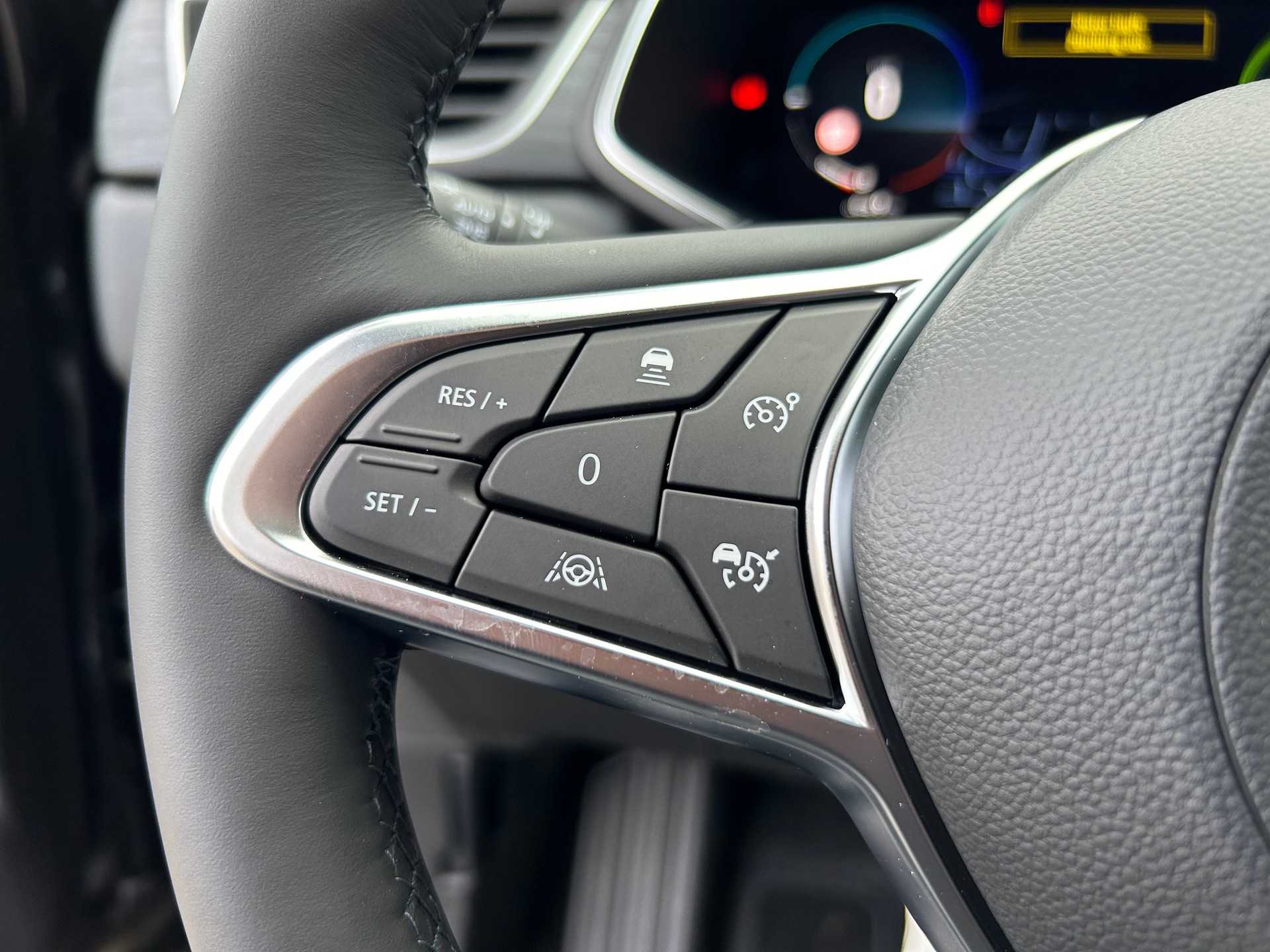 MITSUBISHI ASX 1.6 PHEV Instyle-image-17