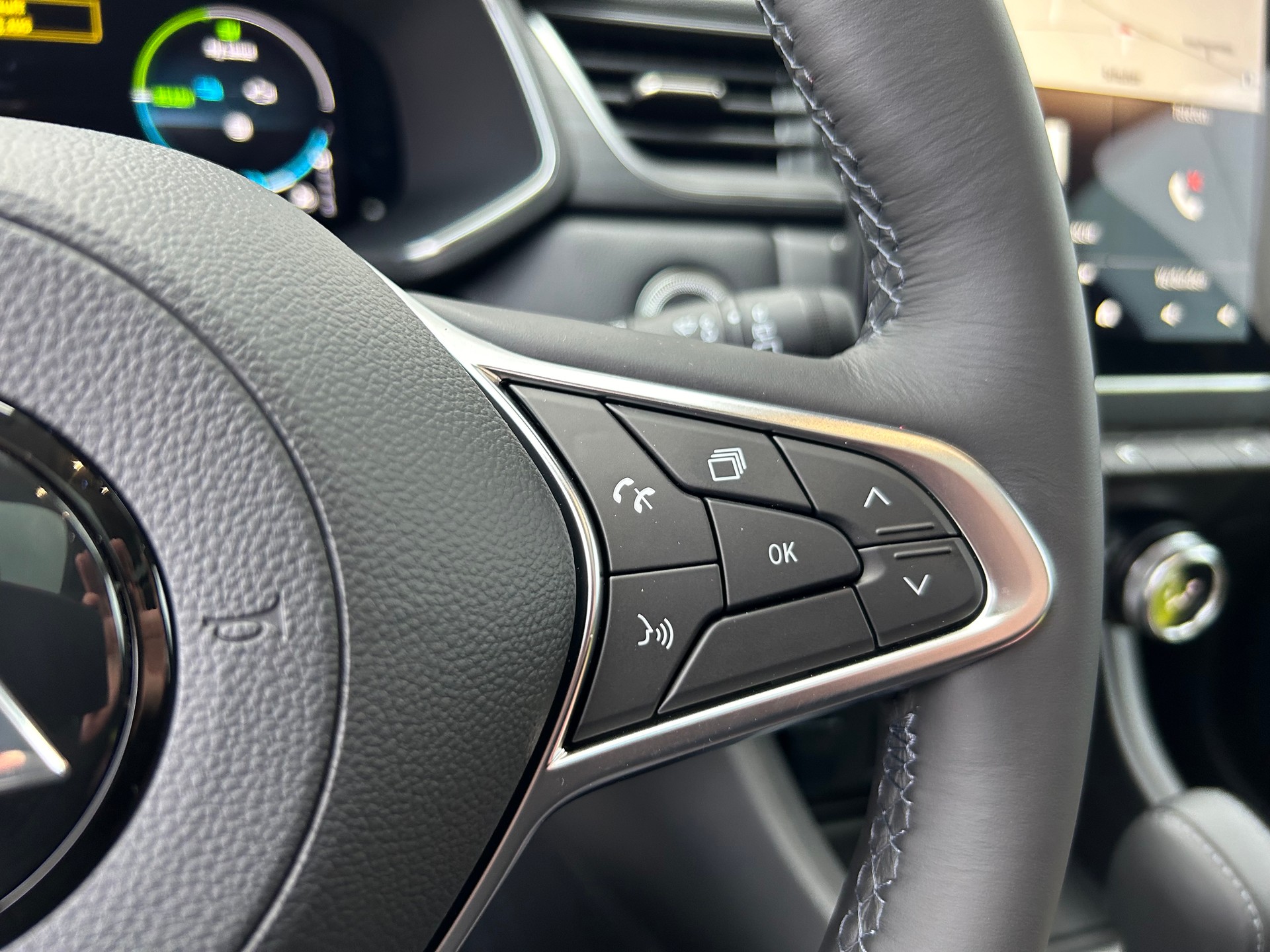 MITSUBISHI ASX 1.6 PHEV Instyle-image-18