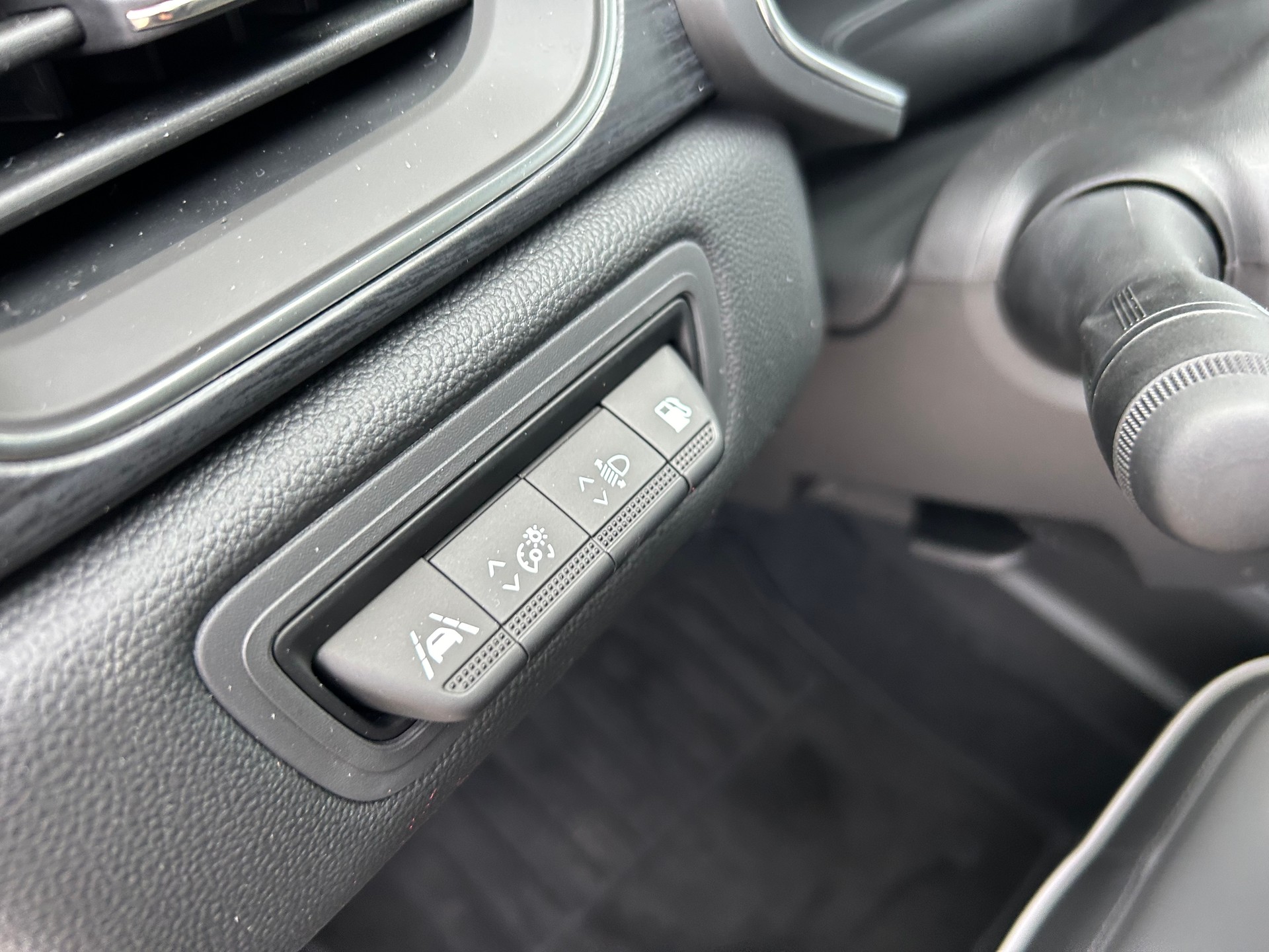 MITSUBISHI ASX 1.6 PHEV Instyle-image-12